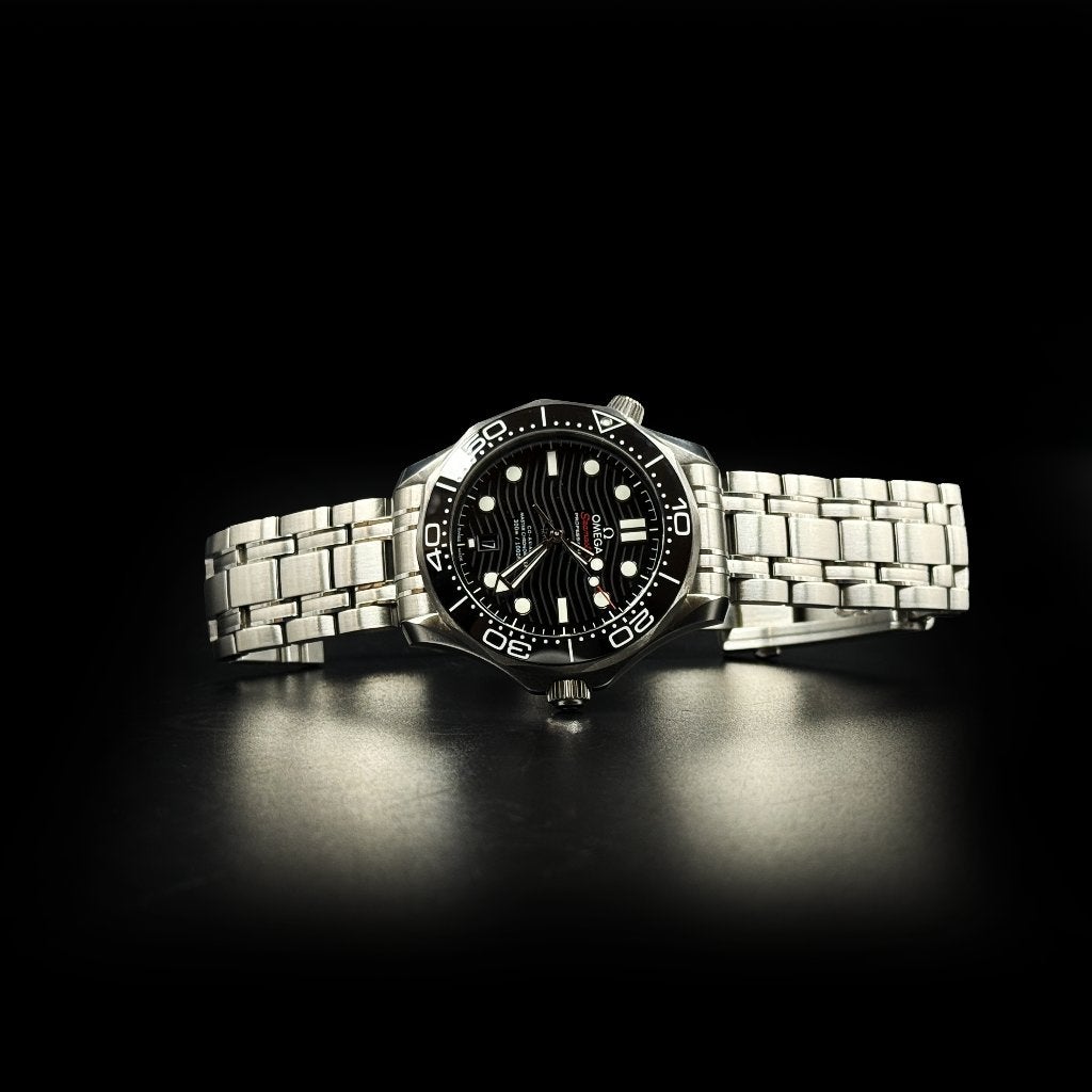 Omega Seamaster Diver 300M | Zwarte wijzerplaat | 06-2026, Staal, Staal, Polshorloge, Zo goed als nieuw