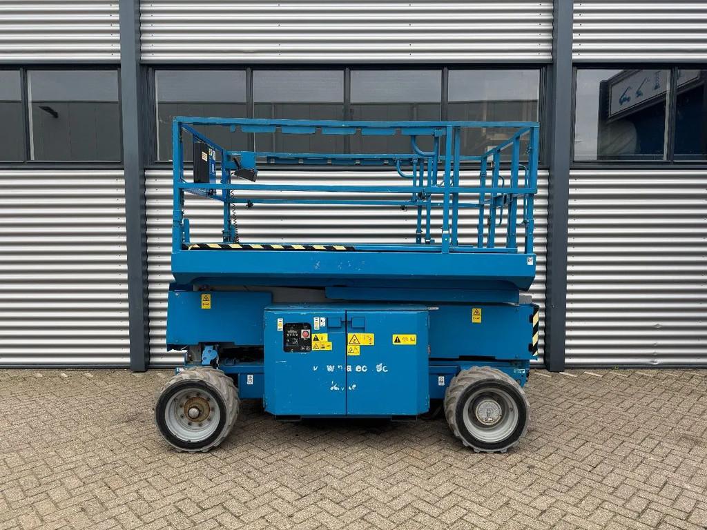 Genie GS2669DC Hoogwerker Schaarhoogwerker (bj 2013), Zakelijke goederen