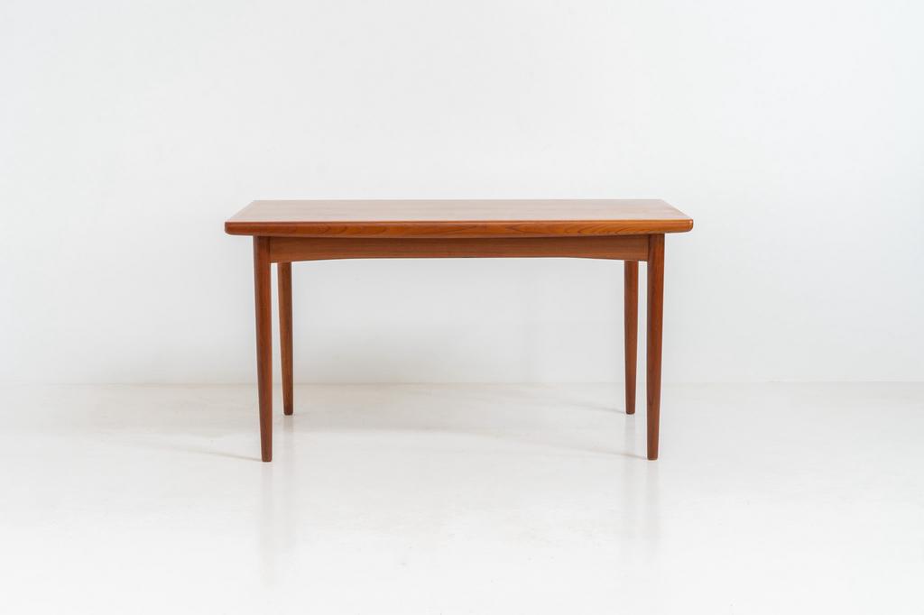 Vintage uitschuifbare tafel door Skovby Denemarken, Huis en Inrichting, Tafels | Eettafels, Ophalen of Verzenden, Zo goed als nieuw