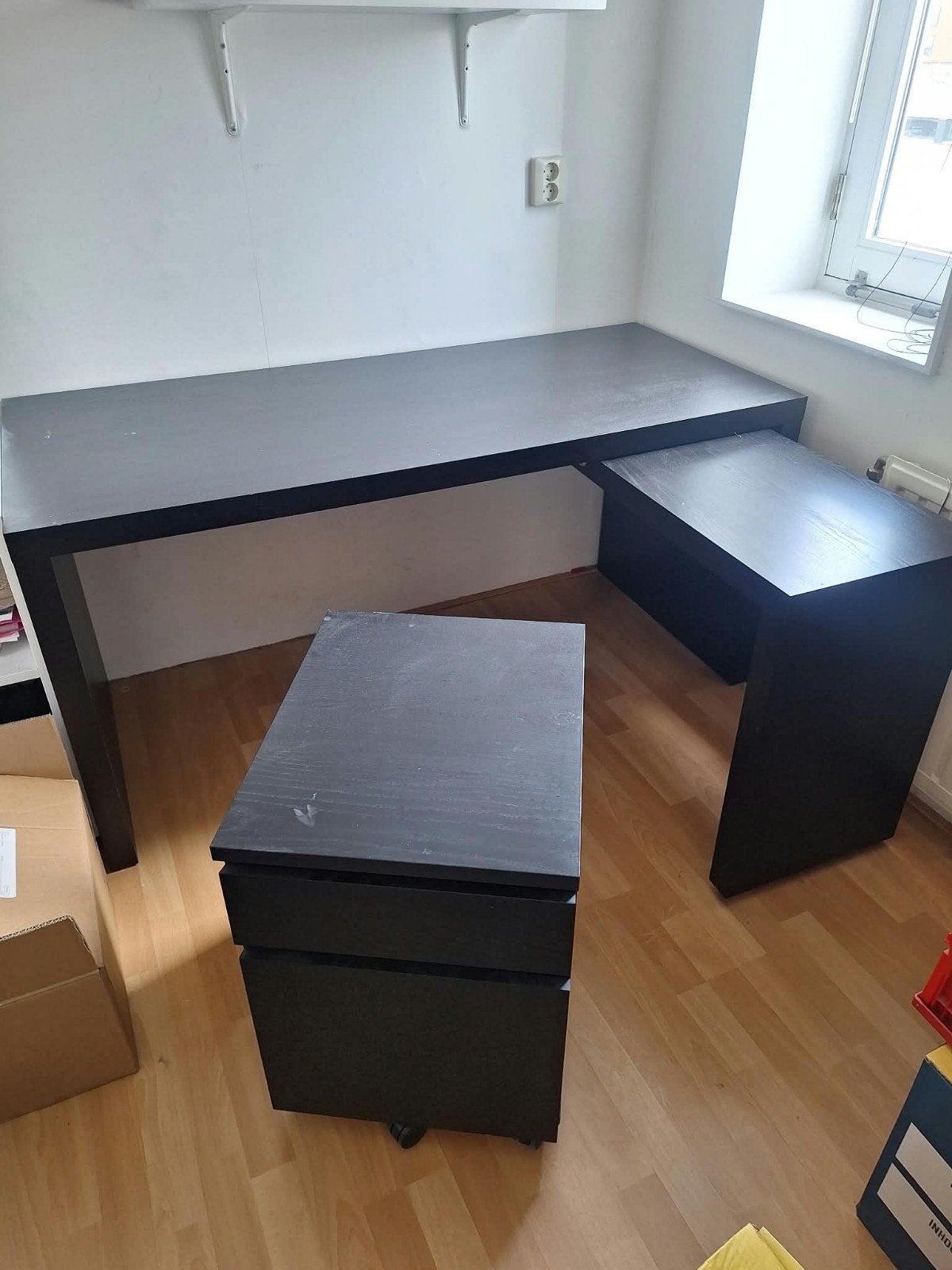 Ikea Malm bureau., Huis en Inrichting, Bureaus, Ophalen, Zwart, Gebruikt, 150 cm