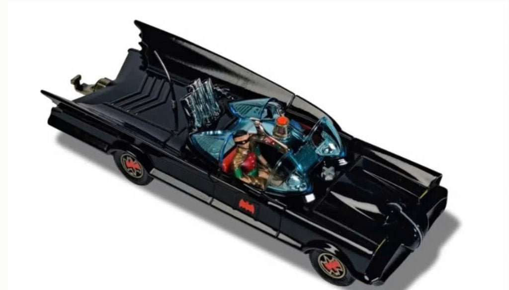 Batmobile met trekhaak / blisterdoos Corgi NEW 1:46 # 267, Hobby en Vrije tijd, Verzenden, Nieuw, Auto, Corgi