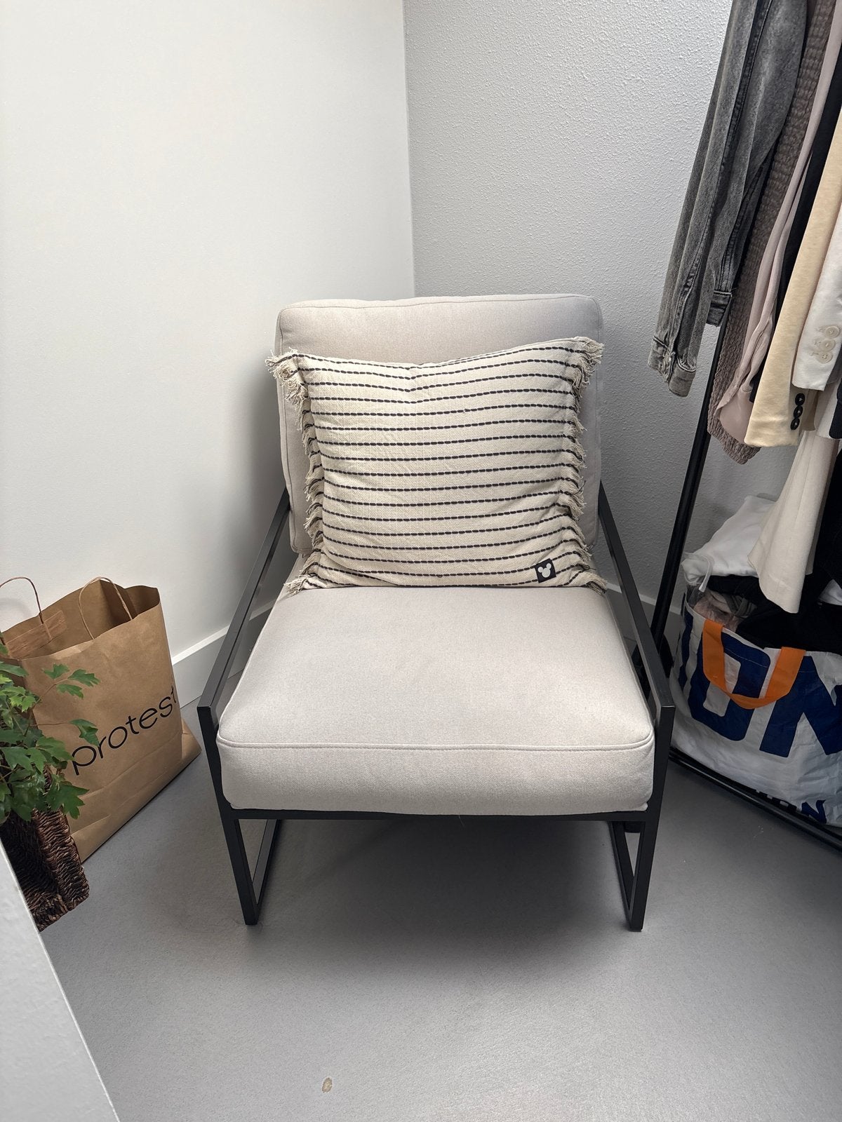 Moderne fauteuil - Zo goed als nieuw, Overige kleuren, Ophalen of Verzenden, Zo goed als nieuw, Metaal