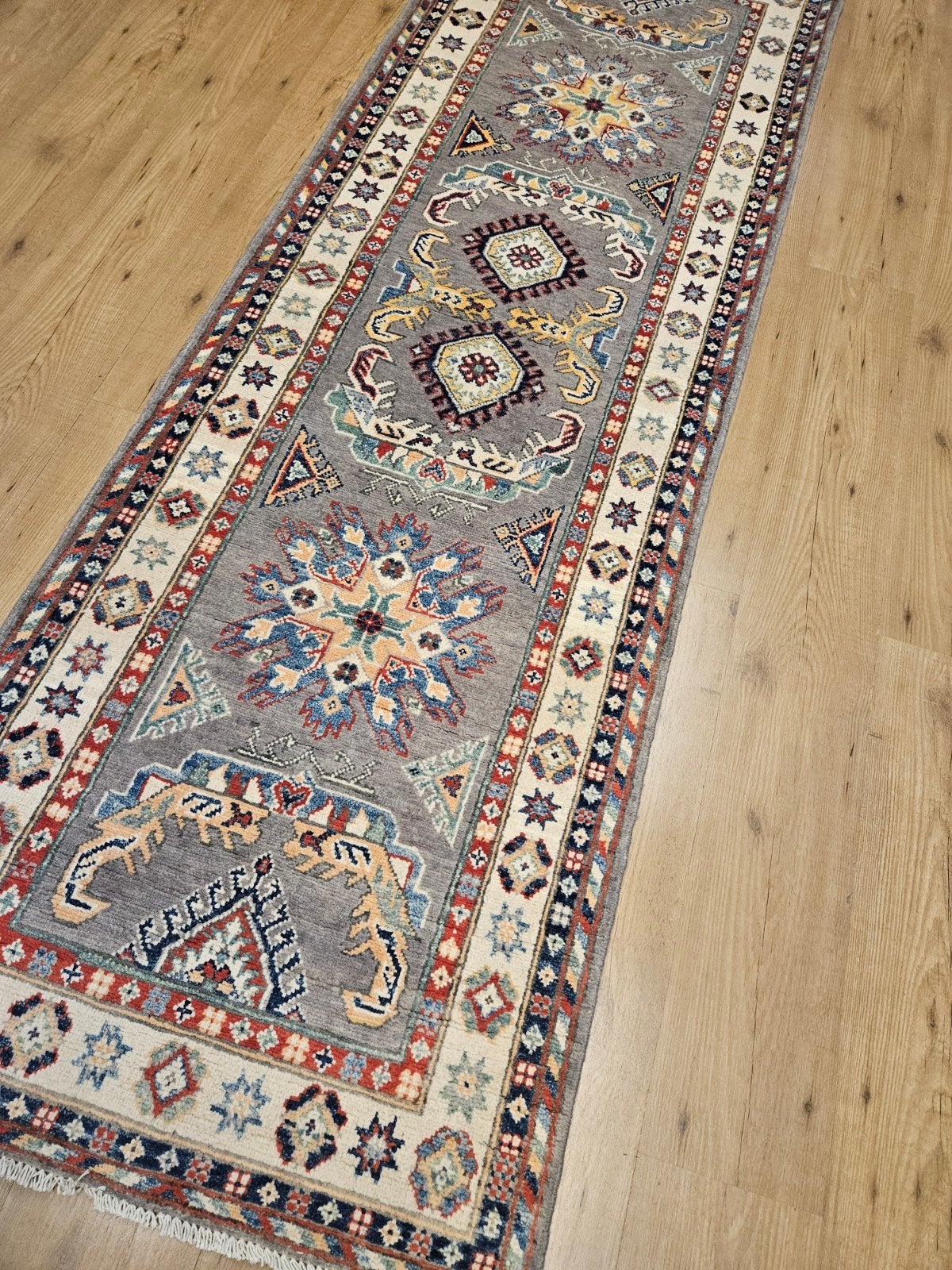 Handgeknoopt oosters wollen tapijt loper kazak 248x83, Info@SlatsAntiek.nl, Perzisch, Vof Slats Antiek, Rechthoekig