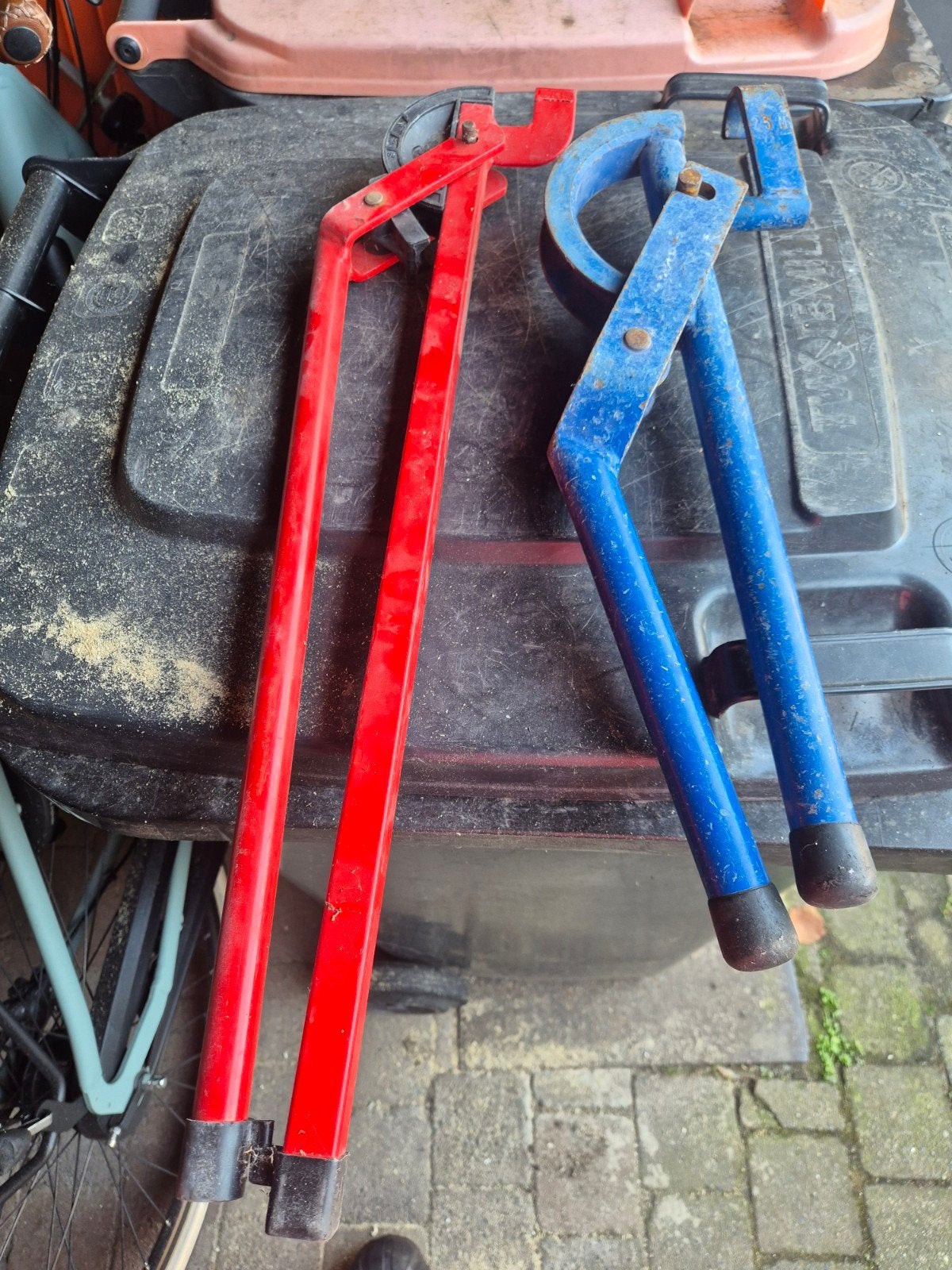 Set van 2 pijpenbuigers (12 en 22 mm rood en blauw), Ophalen of Verzenden, Gebruikt, Overige typen