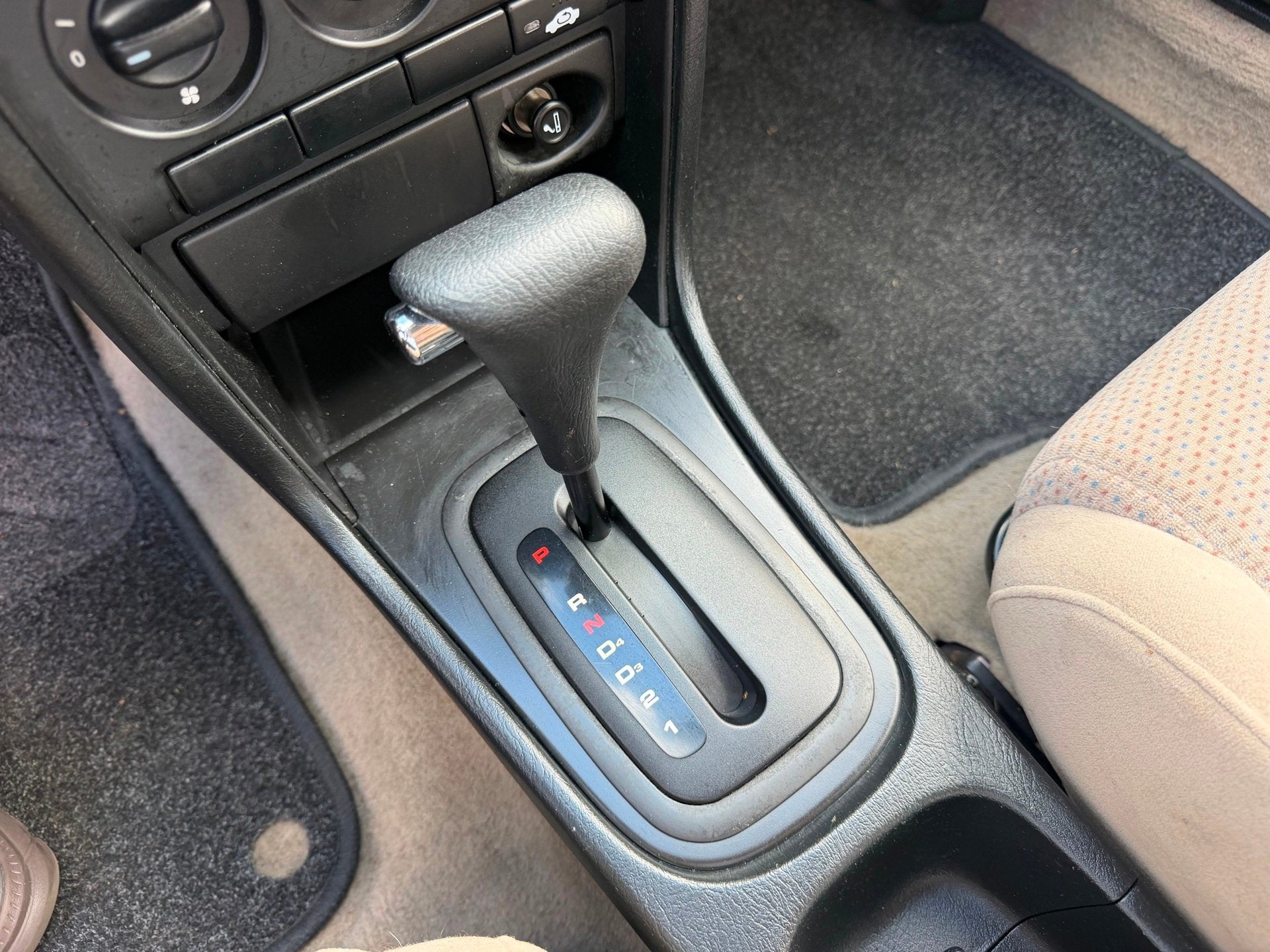 Honda Civic 1.4i S/stuurbekrachtiging/Abs/Nap/Nieuw Apk/Deal, Auto's, Dealer onderhouden, Elektrische ramen, Gebruikt, 4 cilinders