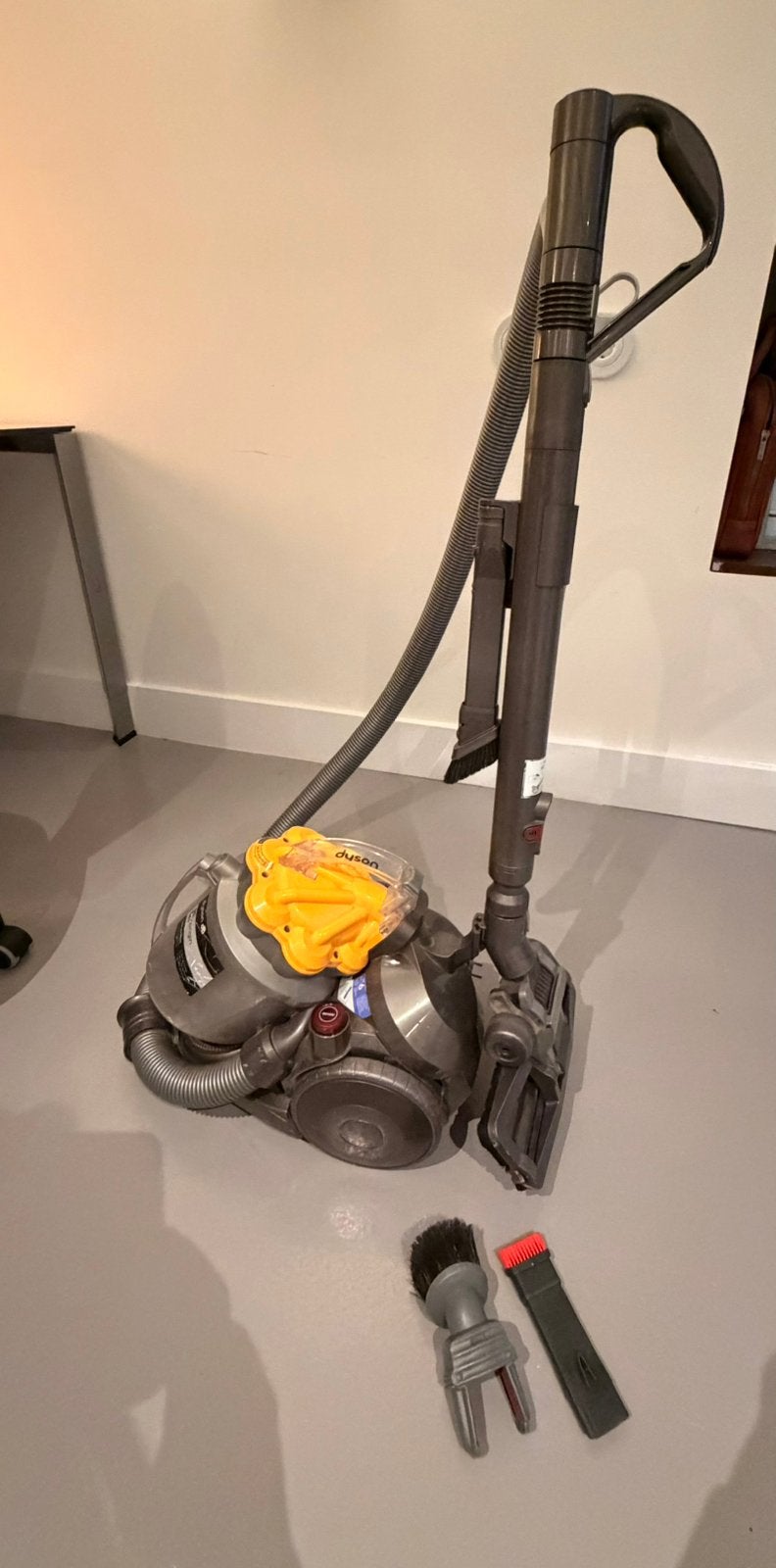 Dyson DC29 Origin dB stofzuiger, Witgoed en Apparatuur, Stofzuigers, Ophalen, Gebruikt, Dyson, Sledestofzuiger