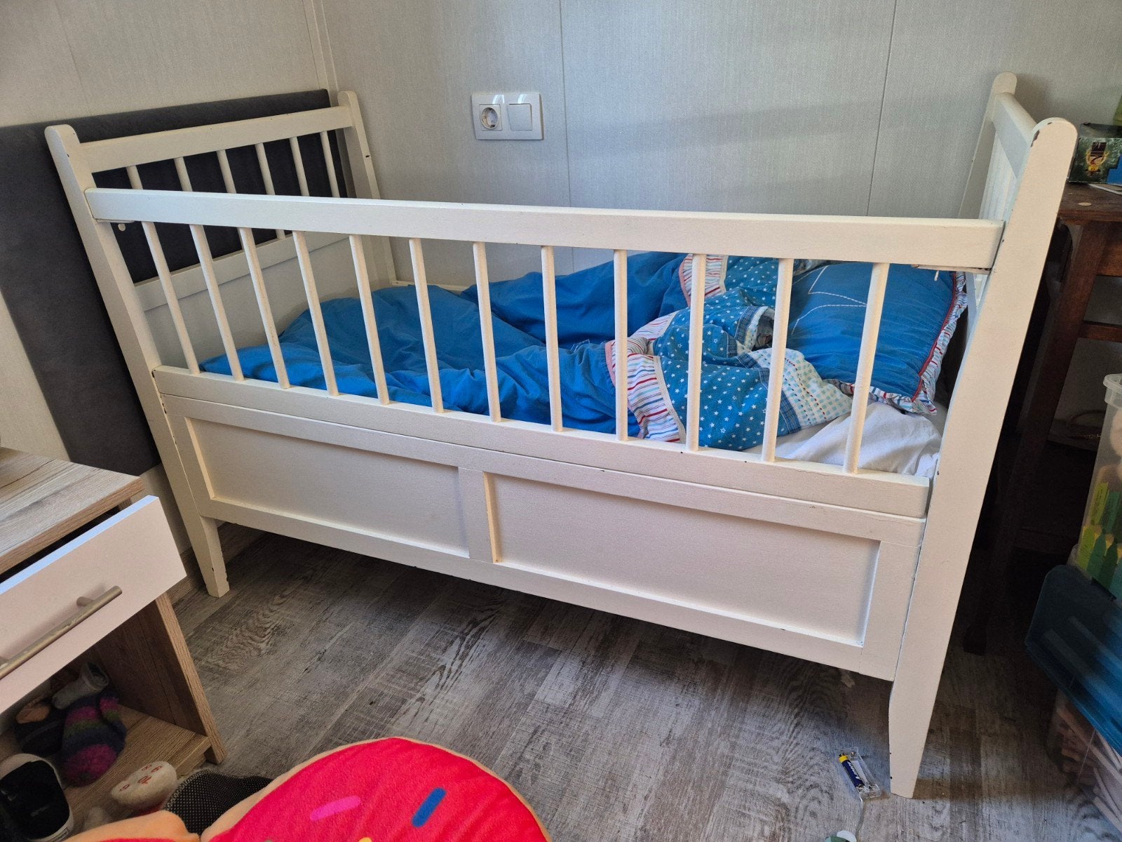 Wit kinderledikant 130x70 met matras, afneembare zijkanten, Ophalen, Gebruikt, Ledikant