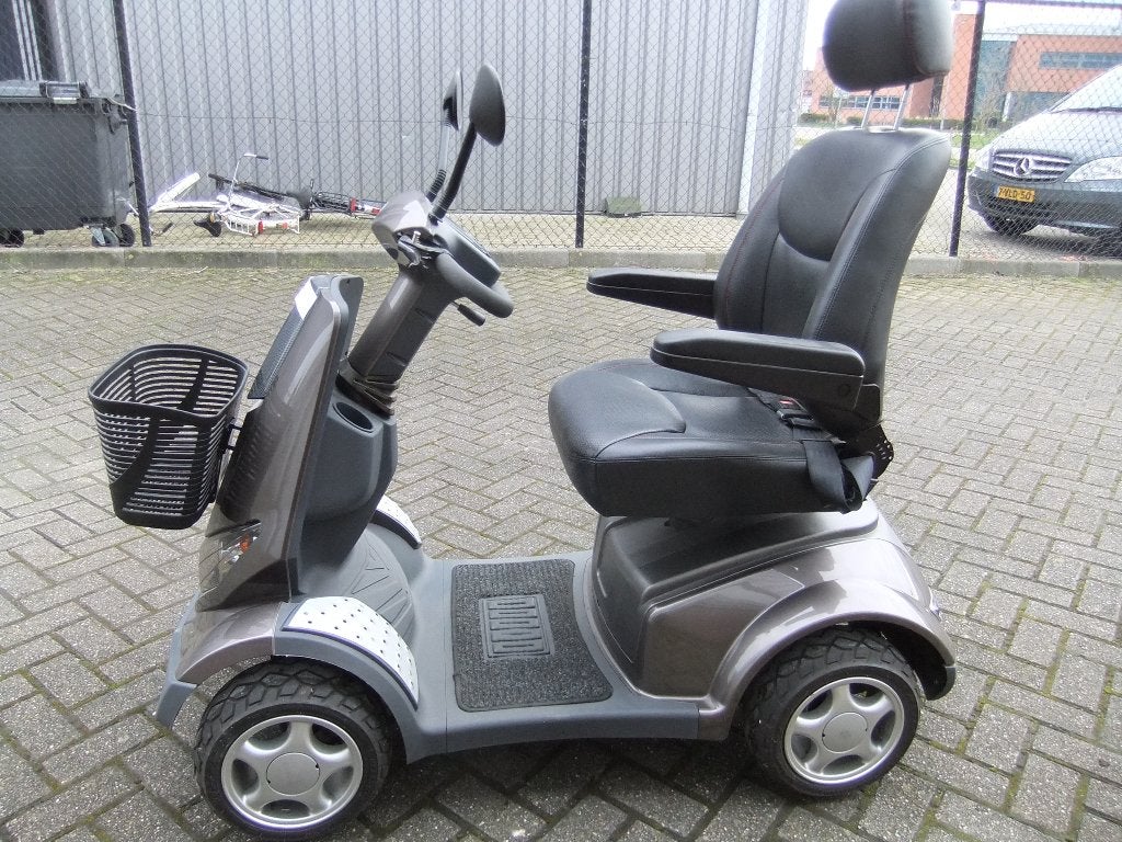 Aanbieding demo-scootmobiel Bechle Varga, 10 km/u of minder, Zo goed als nieuw, Dietz Group, 36 t/m 45 km