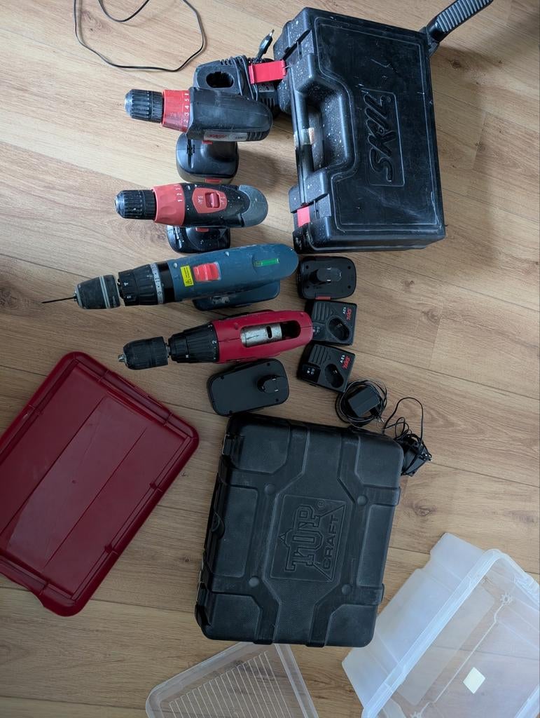 Diverse boormachines en accessoires..batterij werkt niet.., Ophalen, Gebruikt, Minder dan 400 watt, Boor- en Schroefmachine