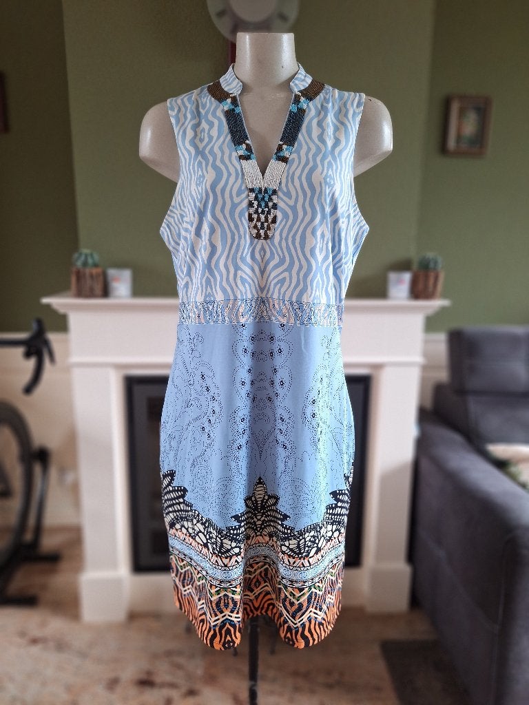 K-Design prachtige jurk met kralenaccenten maat L, Kleding | Dames, Jurken, K-design, Blauw, Maat 42/44 (L), Ophalen of Verzenden