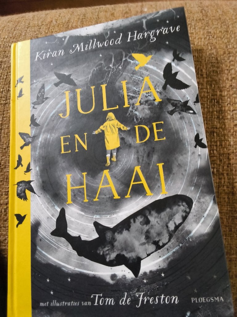 Julia en de haai, Non-fictie, Ophalen of Verzenden, Kiran millwood hargrave, Zo goed als nieuw