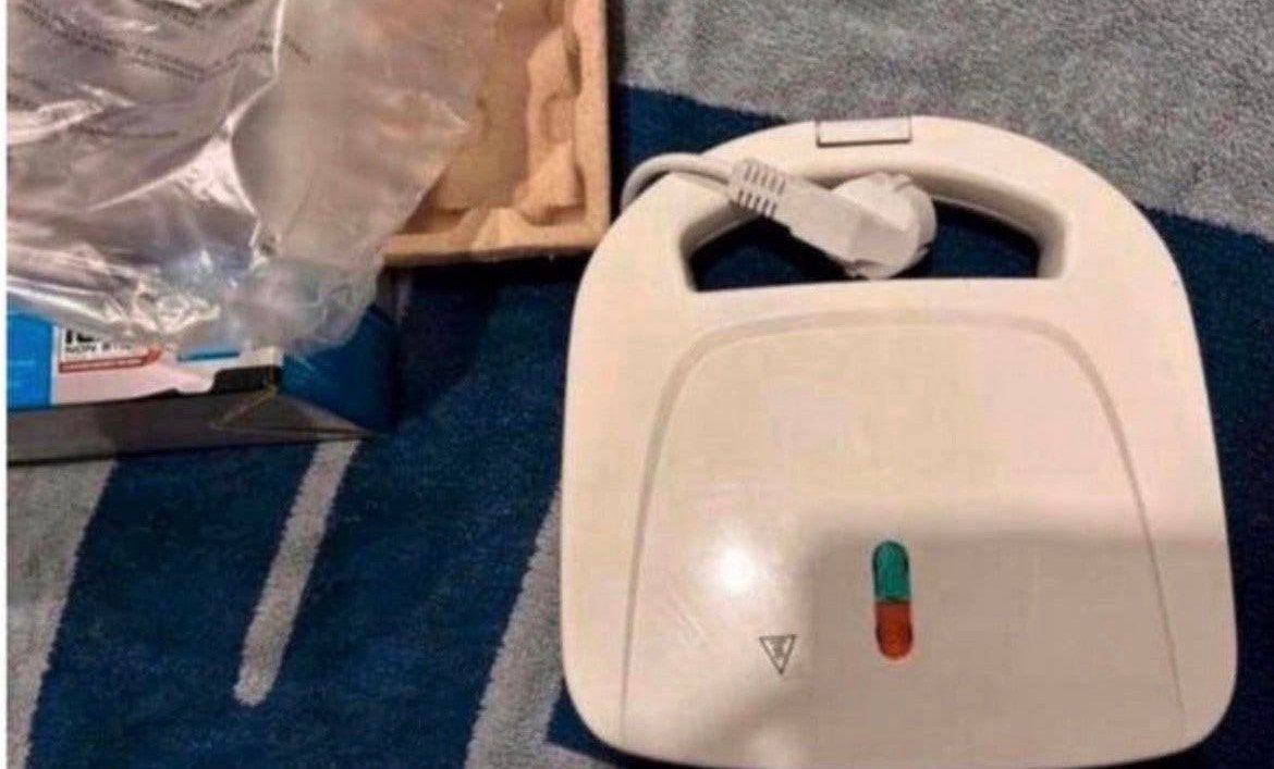 Home Essentials sandwich toaster / Tostimaker, Ophalen of Verzenden, Nieuw, Uitneembare kruimellade