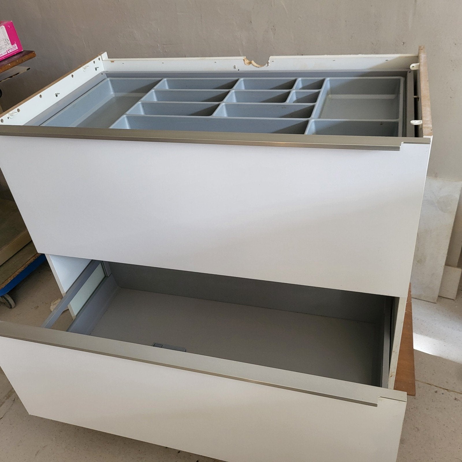 Keukenkast, Ladenkast, Witgoed en Apparatuur, Vriezers en Diepvrieskisten, Ophalen, Zo goed als nieuw, Minder dan 60 cm, 160 cm of meer
