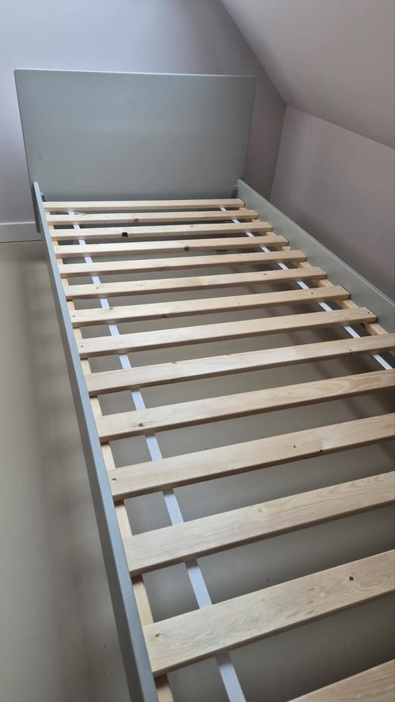 Woood Lily eenpersoonsbed 90x200 cm inclusief lattenbodem, Ophalen, 90 cm, Eenpersoons, Zo goed als nieuw