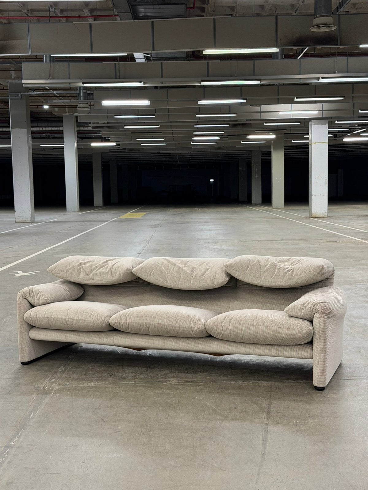 Cassina Maralunga 3-zits| Vintage | NIEUWSTAAT + Garantie, Huis en Inrichting, Banken | Bankstellen, 250 tot 300 cm, Bank Hoekbank Bankstel Bankje Loungebank Banken Chaise Lounge.