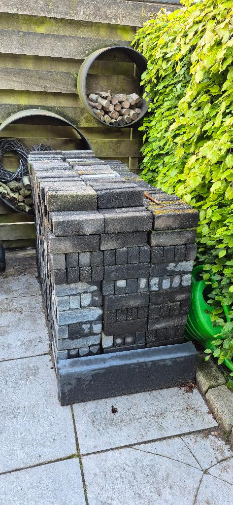 Betonklinker waalformaat antraciet 7cm dik 20x5cm, Tuin en Terras, Tegels en Klinkers, Ophalen, Gebruikt, Klinkers, 5 tot 10 m²