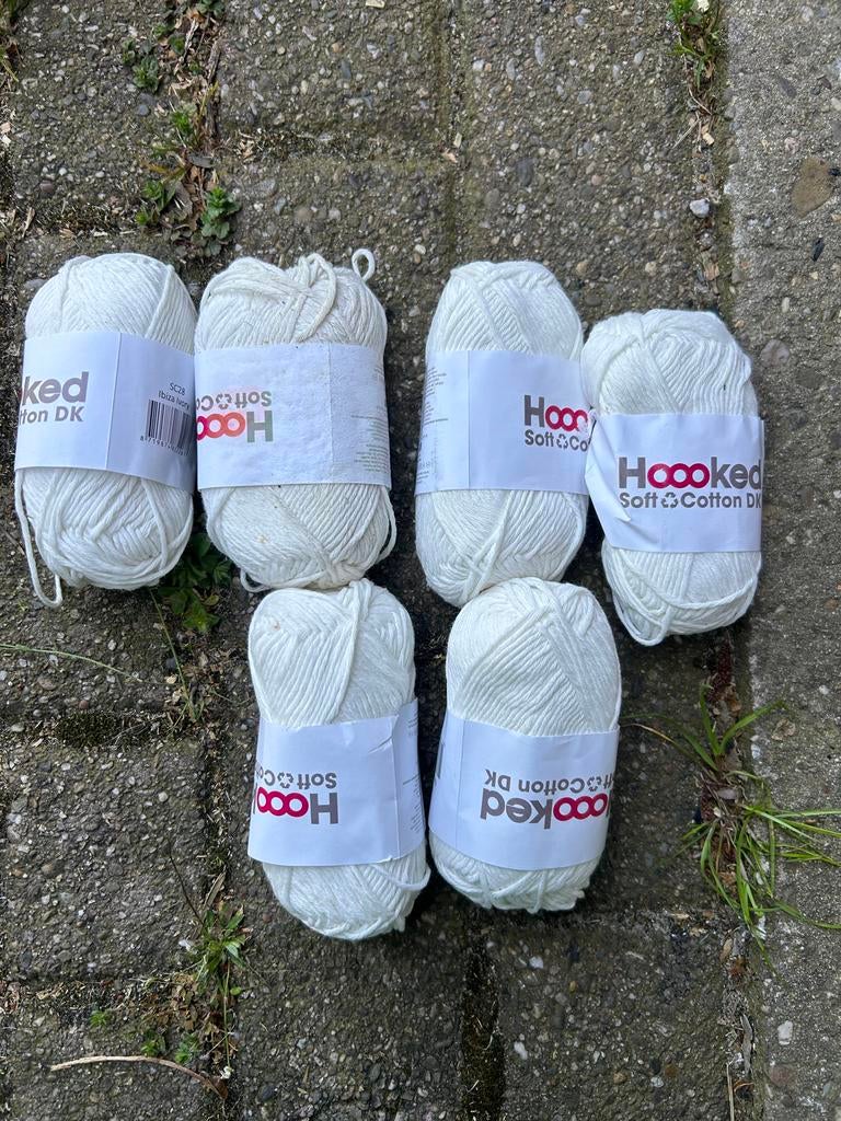 6 bollen Hoooked Soft Cotton DK - Ibiza Ivory, Ophalen of Verzenden, Nieuw, Breien of Haken, Wol of Garen
