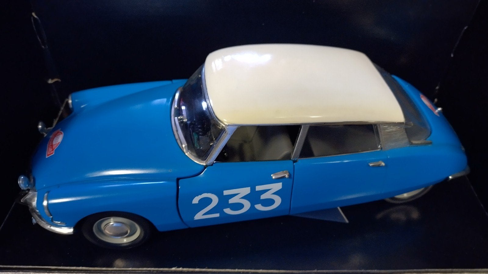Citroen Ds Rally Monte Carlo 1963 1:18 Solido Pol, Hobby en Vrije tijd, Modelauto's | 1:18, Auto, Verzenden, Zo goed als nieuw