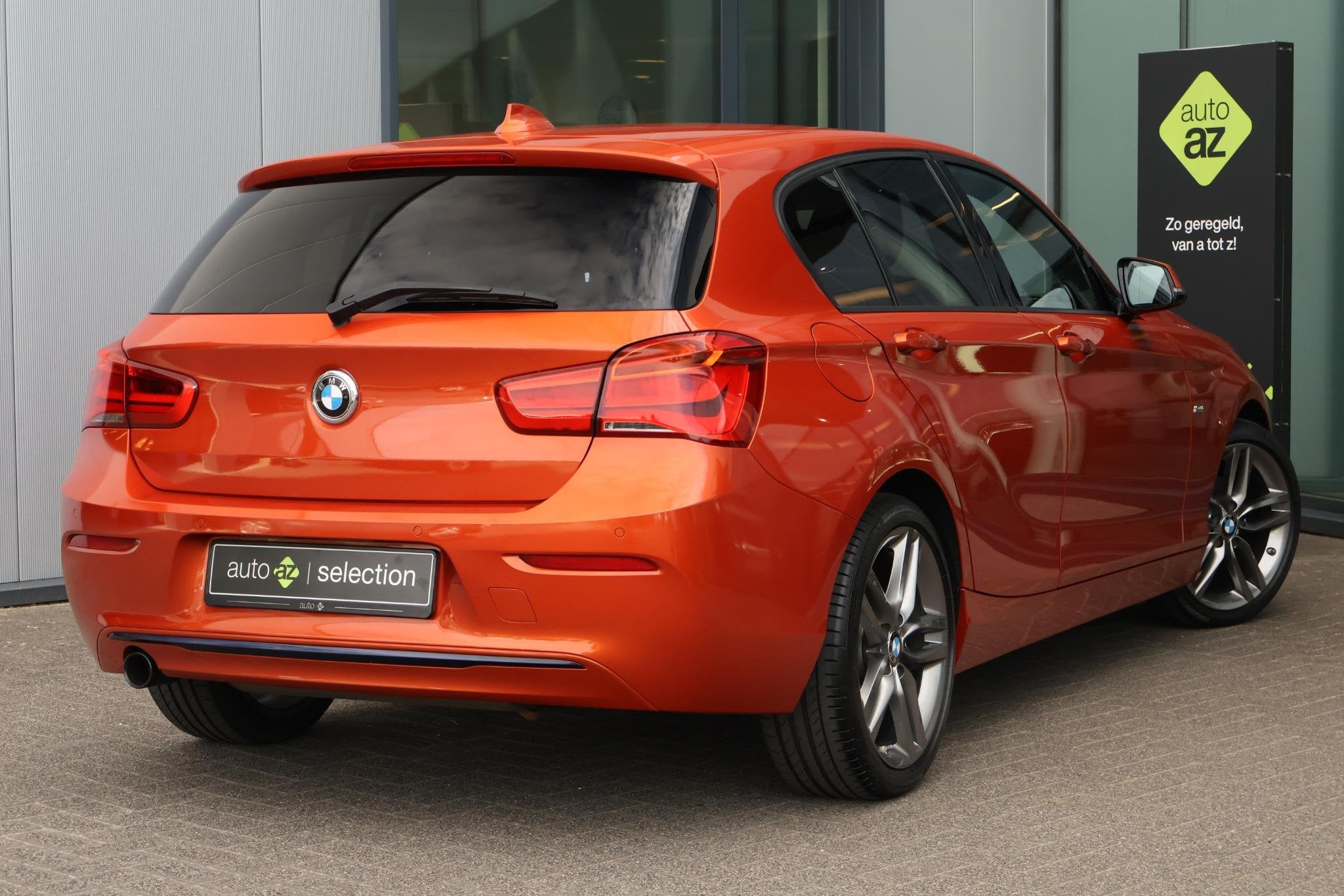 BMW 1-serie 118i EDE Corporate Lease Sport / Harman Kardon /, Gebruikt, Overige kleuren, Origineel Nederlands, Bedrijf