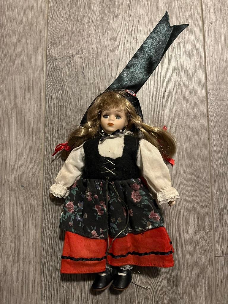 Vintage antieke pop, Verzamelen, Poppen, Ophalen of Verzenden, Zo goed als nieuw, Pop