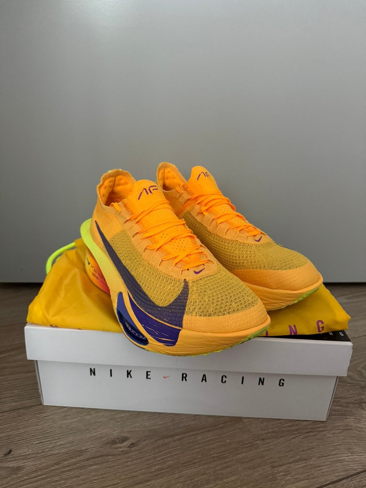 Nike Alphafly 3 - maat 44, Ophalen of Verzenden, Zo goed als nieuw, Zwart, Sportschoenen