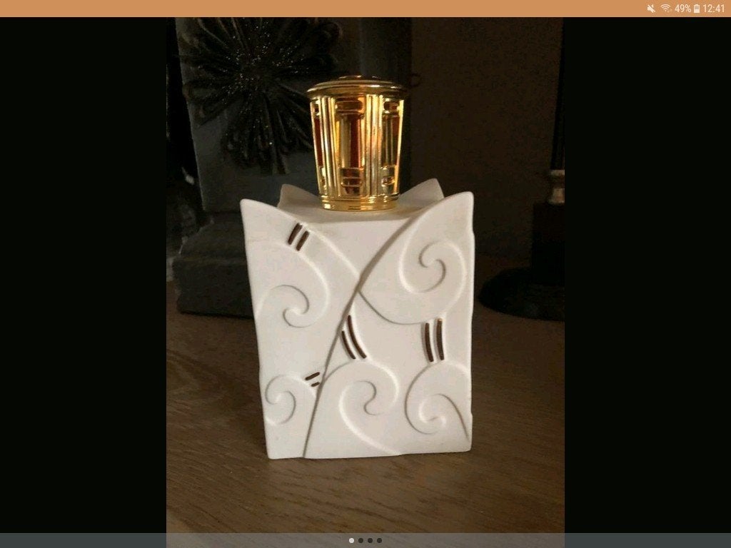 Lampe Berger brander Lanarka genummerd, Ophalen