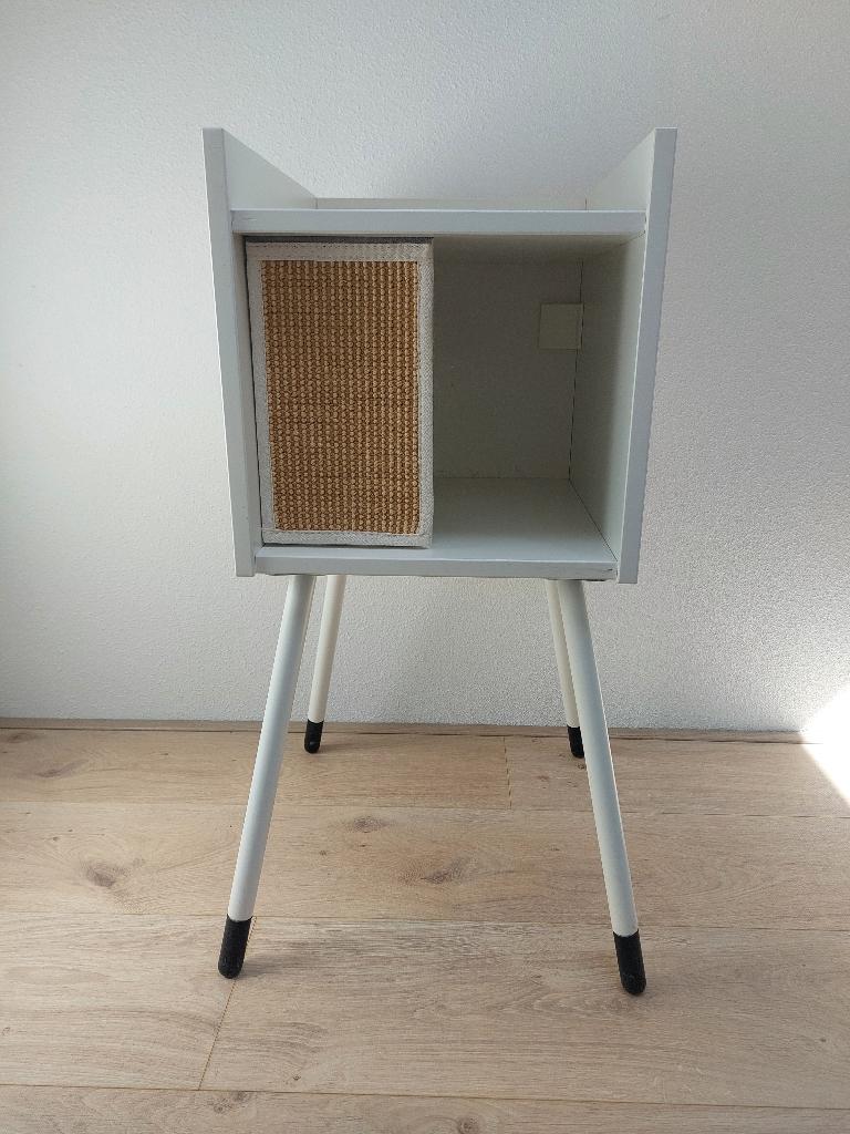 Ikea kastje voor kat, Ophalen, Zo goed als nieuw