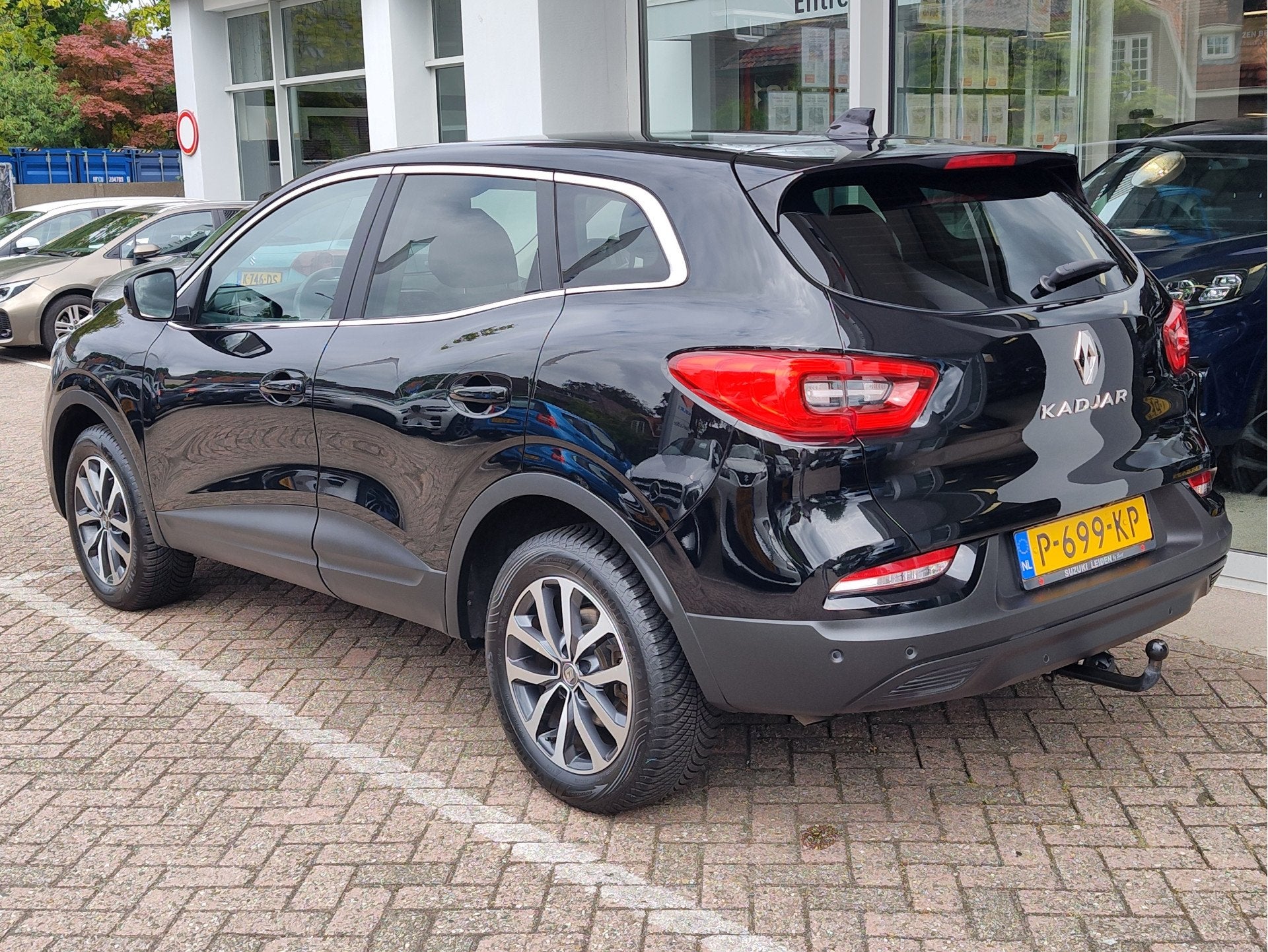 Renault Kadjar 1.3 TCe INTENS Stoelverwarming | Dodehoeksens, Voorwielaandrijving, Stof, Gebruikt, 4 cilinders