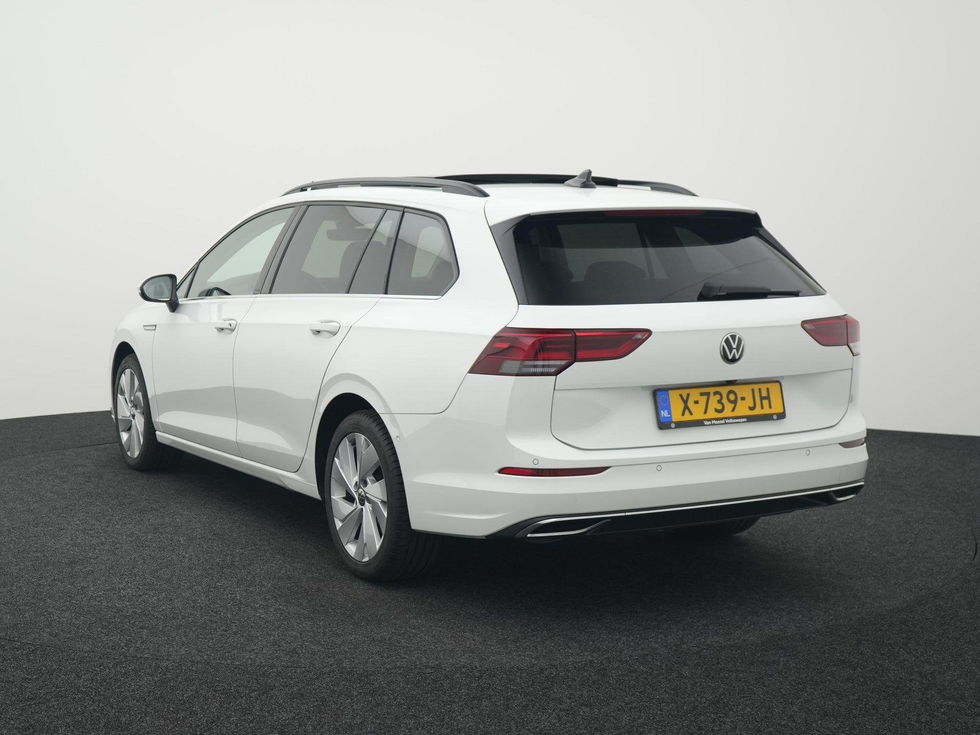 Volkswagen Golf Variant 1.5 eTSI Business AUTOMAAT | PANORAM, 12 maanden, Stof, 4 cilinders, Wit