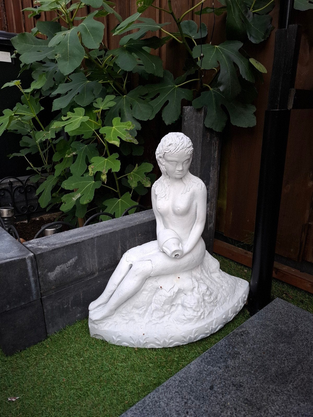 Decoratief Tuinbeeld Vrouw met Kruik - Wit Beton, Ophalen, Gebruikt, Beton, Mensenbeeld