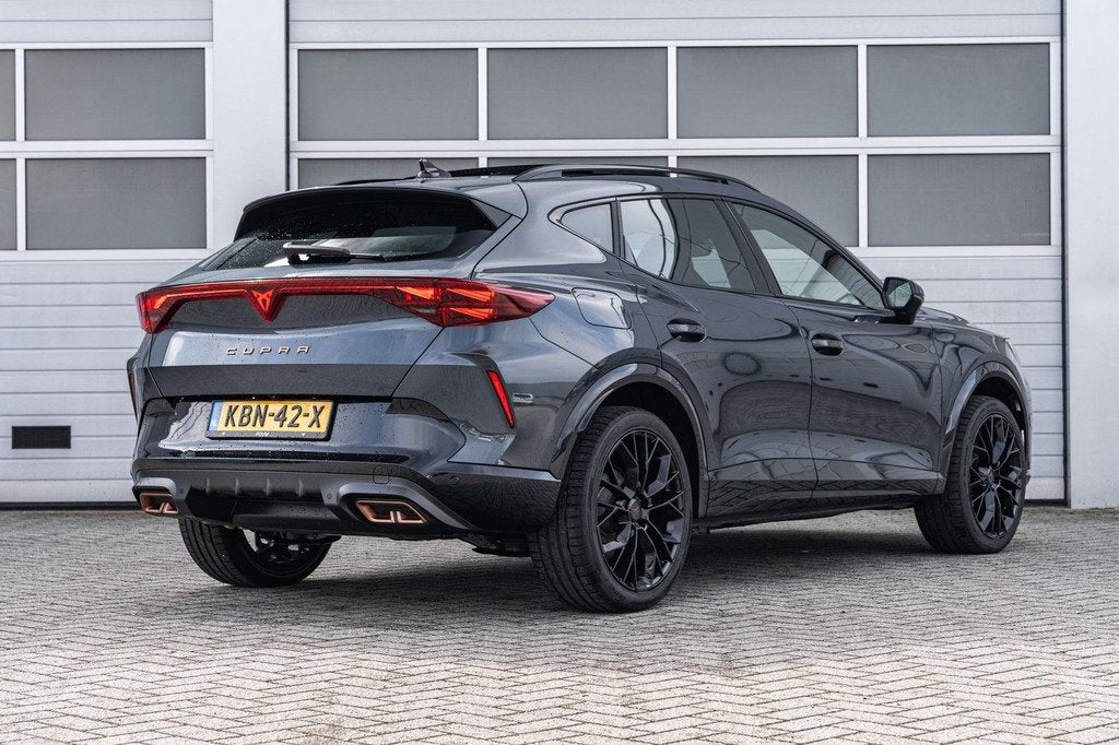 CUPRA Formentor 1.5 TSI e-Hybrid 204pk Business | Panoramada, Auto's, Cupra, 12 maanden, 1498 cc, 4 cilinders, 150 min