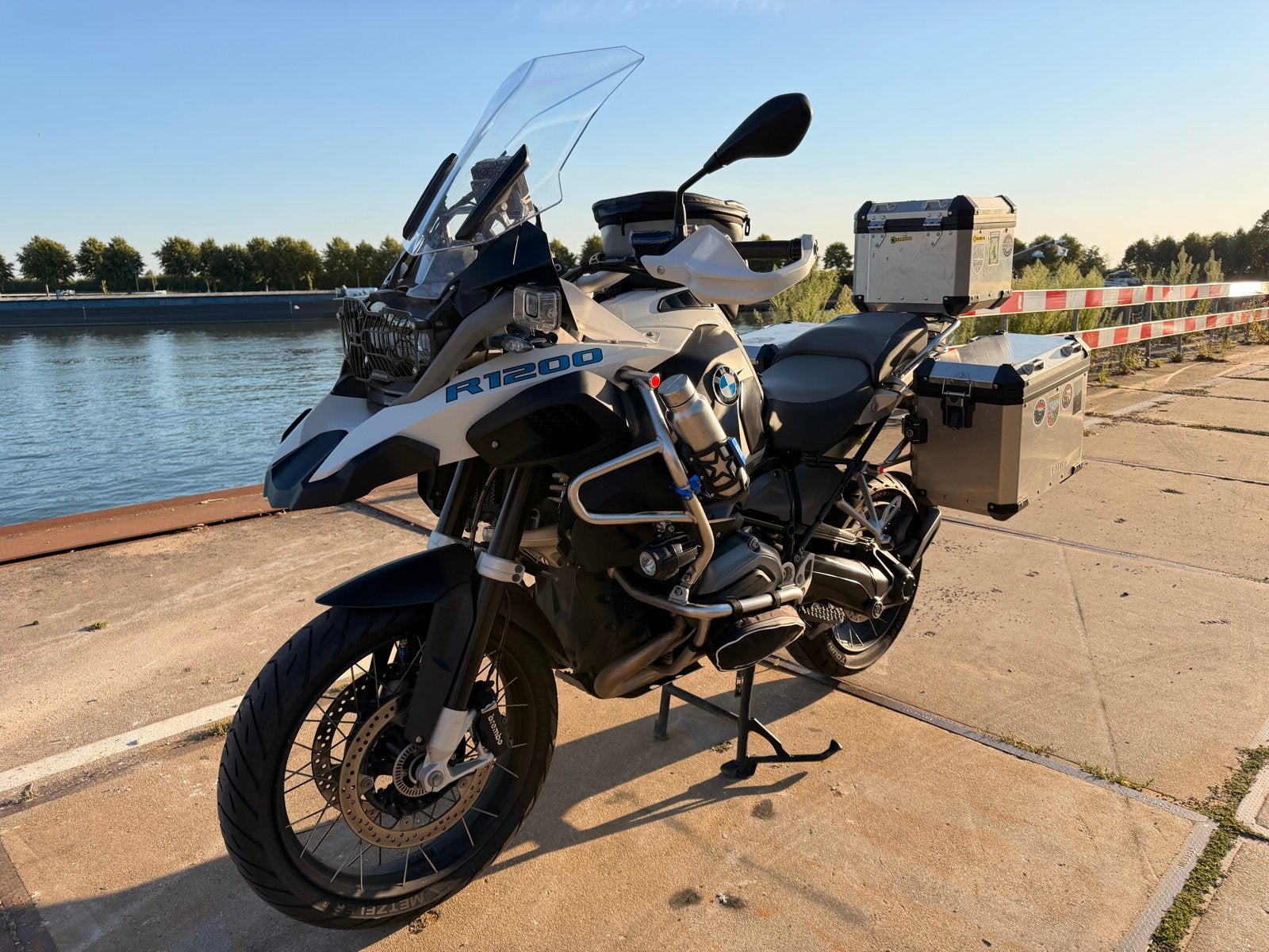 BMW R 1200 GS Adventure met koffers + Navigator VI, 2 cilinders, Motorrijbewijs A, Gebruikt, Particulier