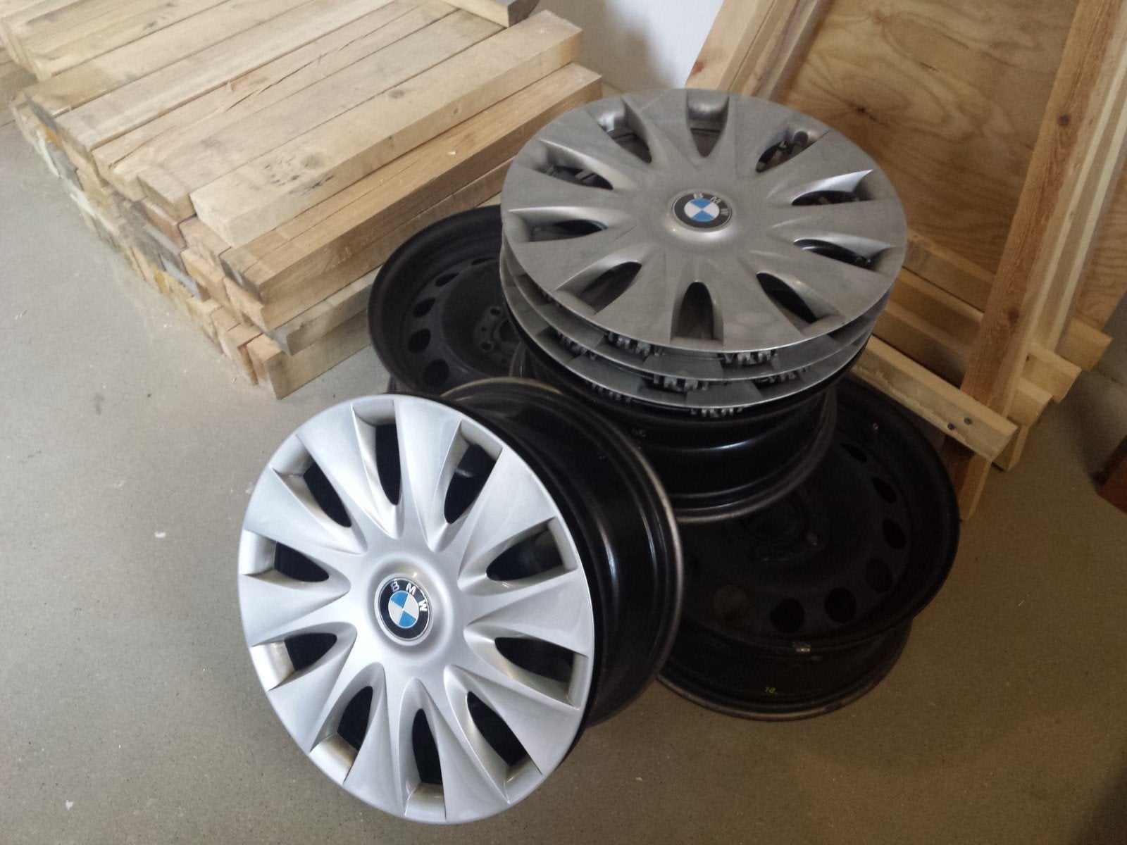 BMW E46 Wieldoppen + Gratis Stalen Velgen 16 inch, Ophalen, Gebruikt