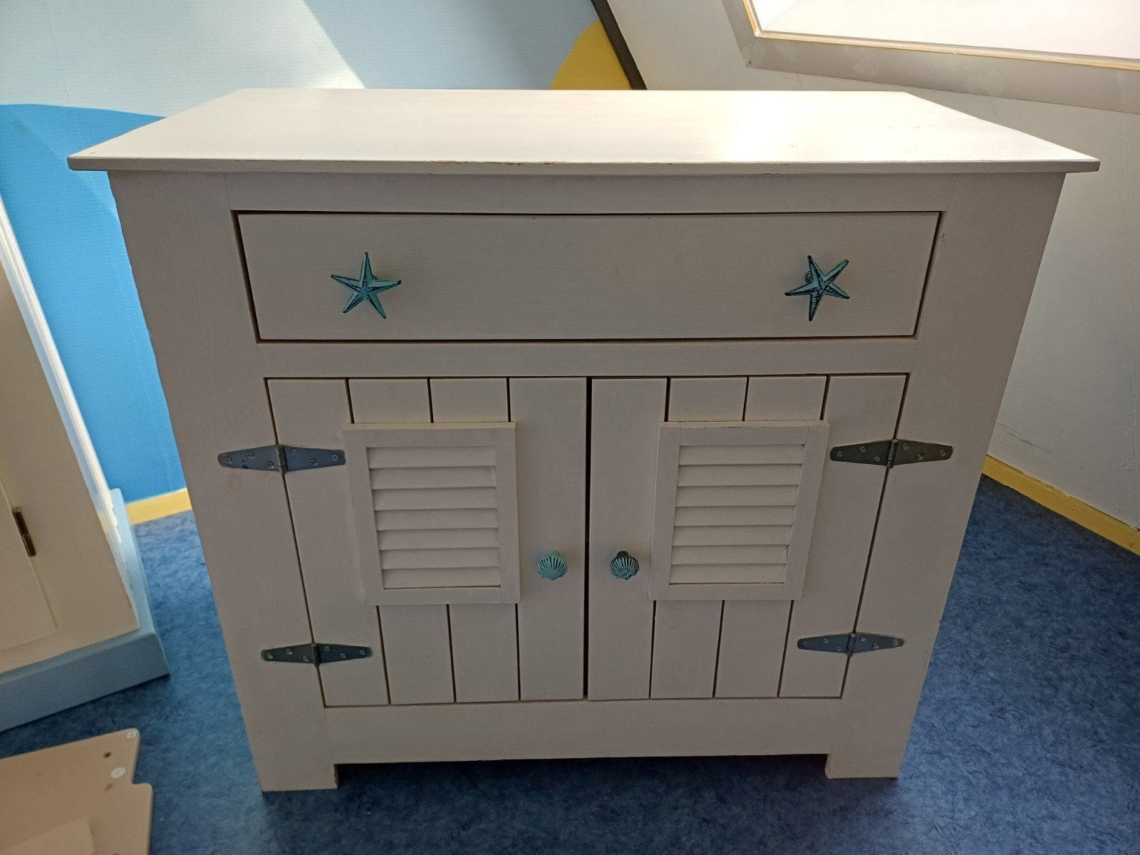 Wit kastje/commode met strand/zee thema - lade en deurtjes, Gebruikt, 50 tot 70 cm, Ophalen of Verzenden, 100 cm of meer