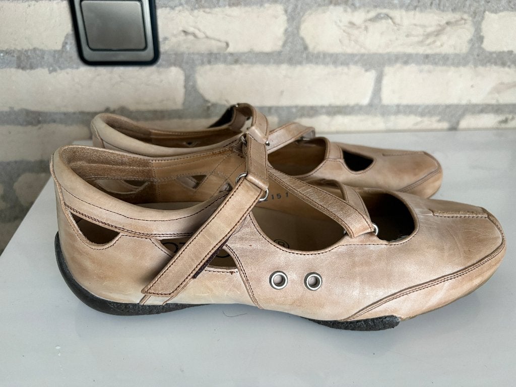Nieuwe Footnotes maat 39 1/2, Schoenen met lage hakken, Verzenden, Beige, Nieuw