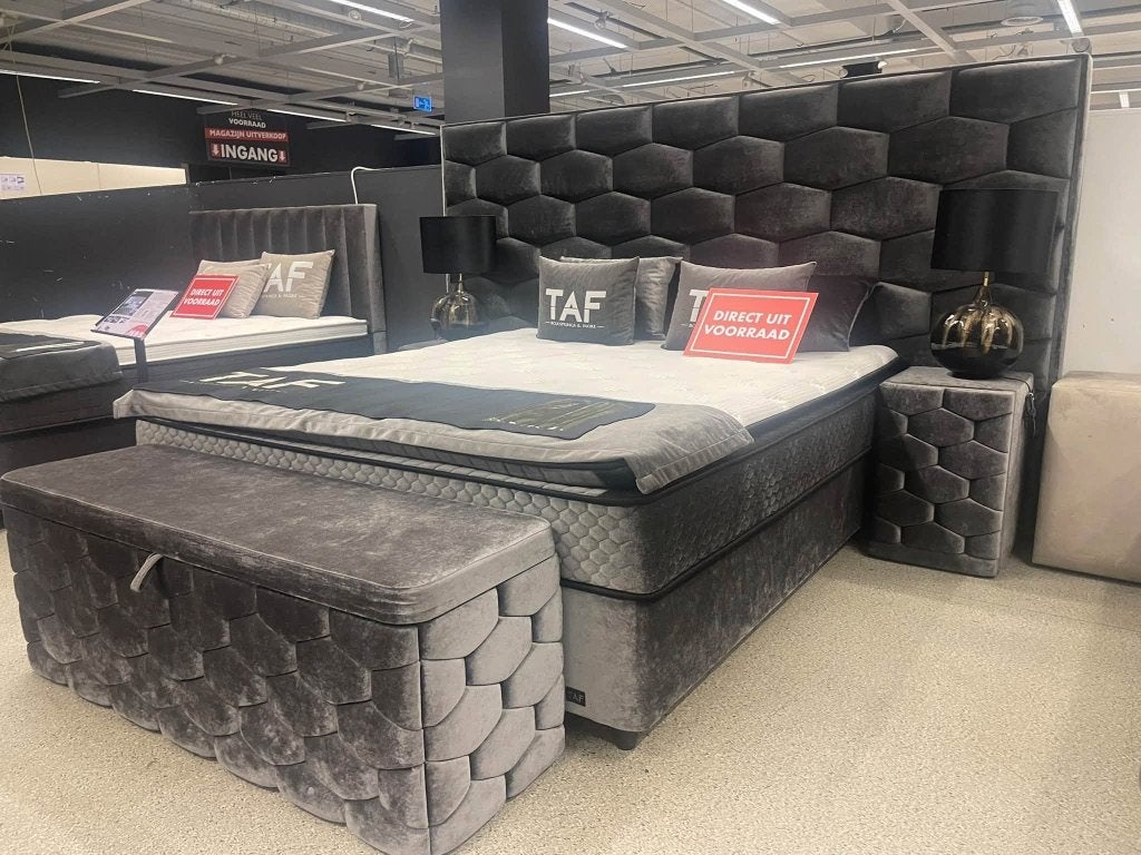 Foto 9 van Boxspring Opberg bed met matras va €595