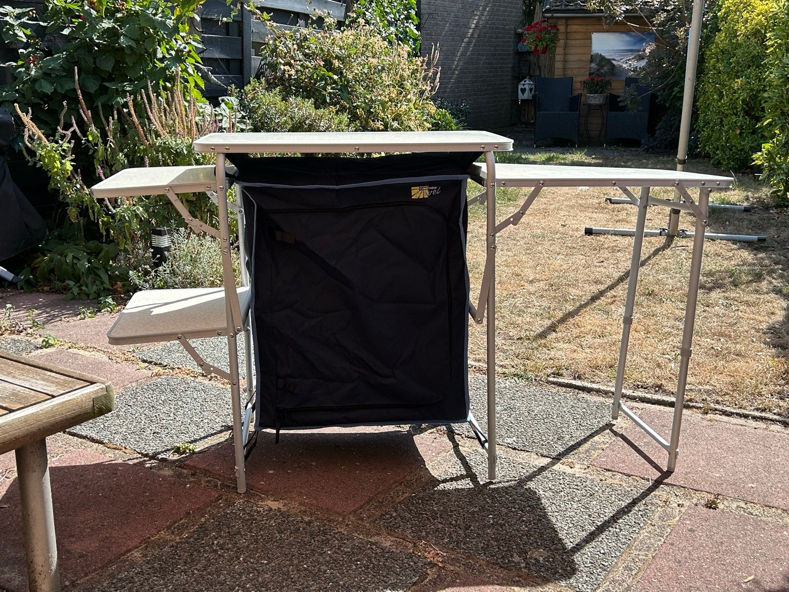 Opvouwbare campingkeuken met opbergruimte, Ophalen, Zo goed als nieuw
