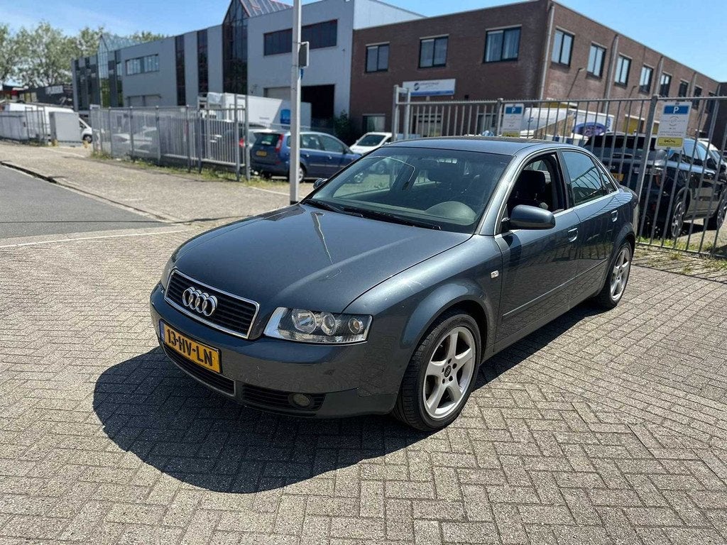 Audi - 2002 - A4 Limousine - 2.0 Exclusive - Personenauto, Auto's, Audi, Gebruikt, A4, Bedrijf, Handgeschakeld