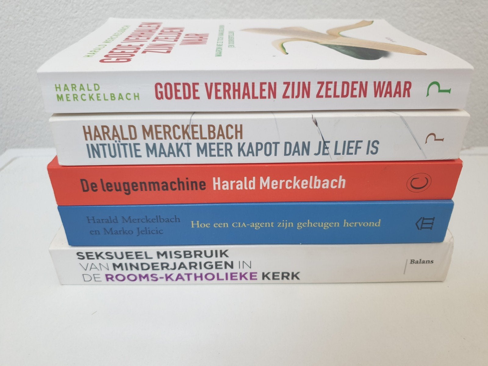 Boeken van Harald Merckelbach en over misbruik, Ophalen of Verzenden, Gelezen, Harald Merckelbach