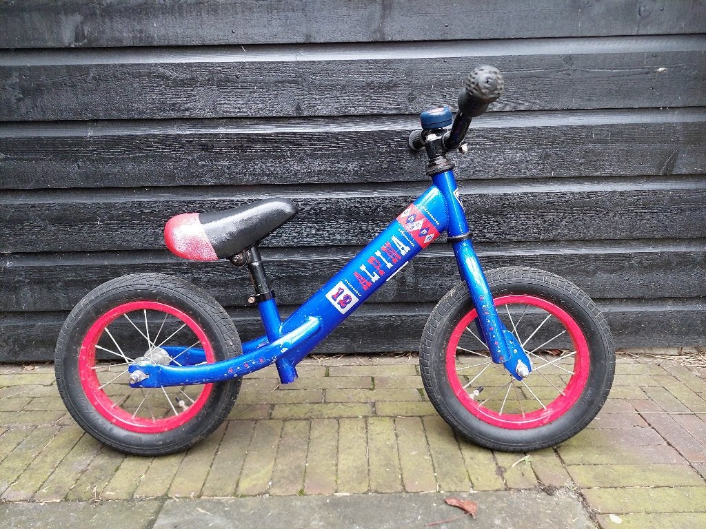 Loopfiets Alpina, Kinderen en Baby's, Speelgoed | Buiten | Voertuigen en Loopfietsen, Ophalen, Gebruikt, Loopfiets