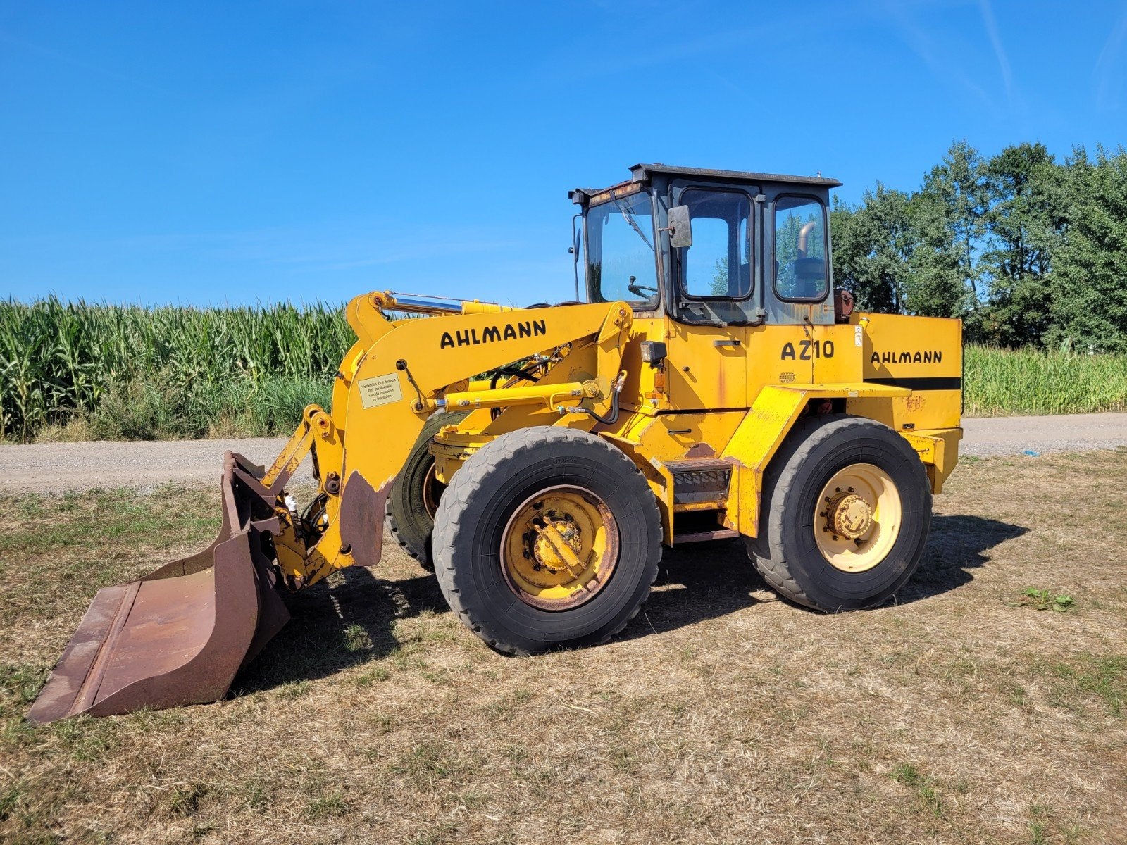 Ahlmann az10, Ophalen, Wiellader of Shovel