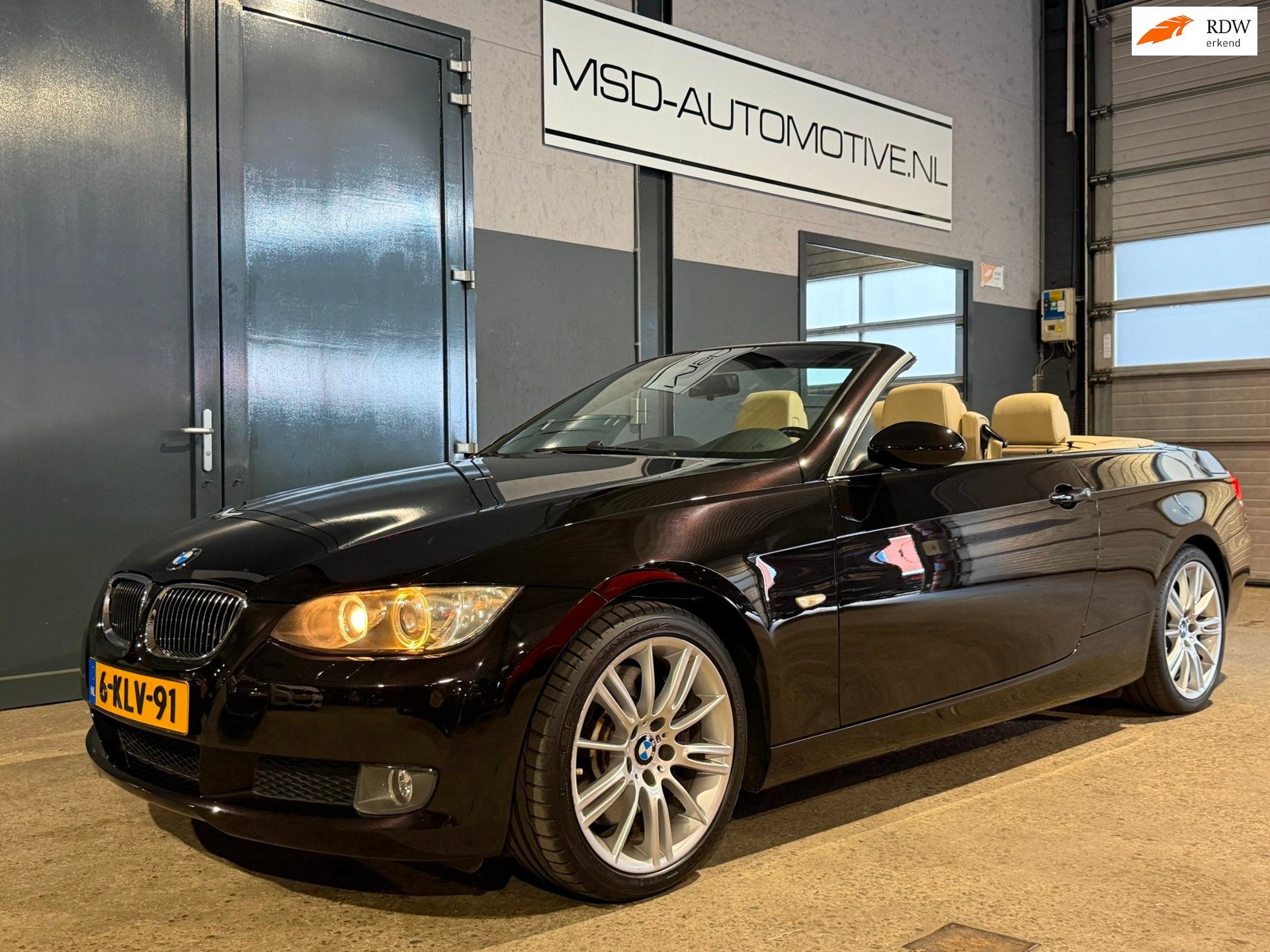BMW 3-serie Cabrio 330i High Executive|AUT|LEDER|PDC|SPORTST, Auto's, Achterwielaandrijving, Gebruikt, Cabriolet, 4 stoelen
