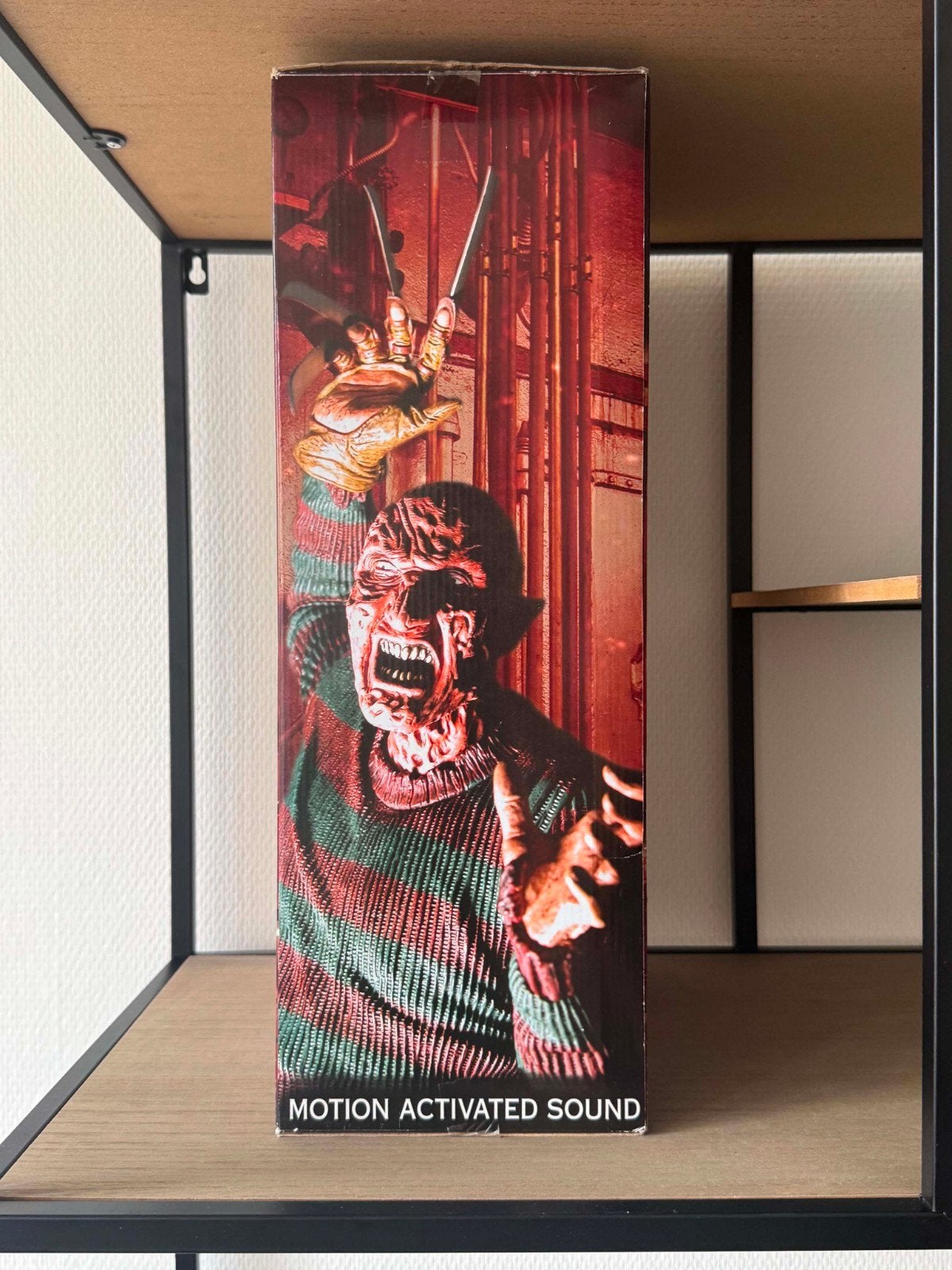NECA A Nightmare on Elm Street Freddy Krueger 18" figuur, Ophalen of Verzenden, Gebruikt