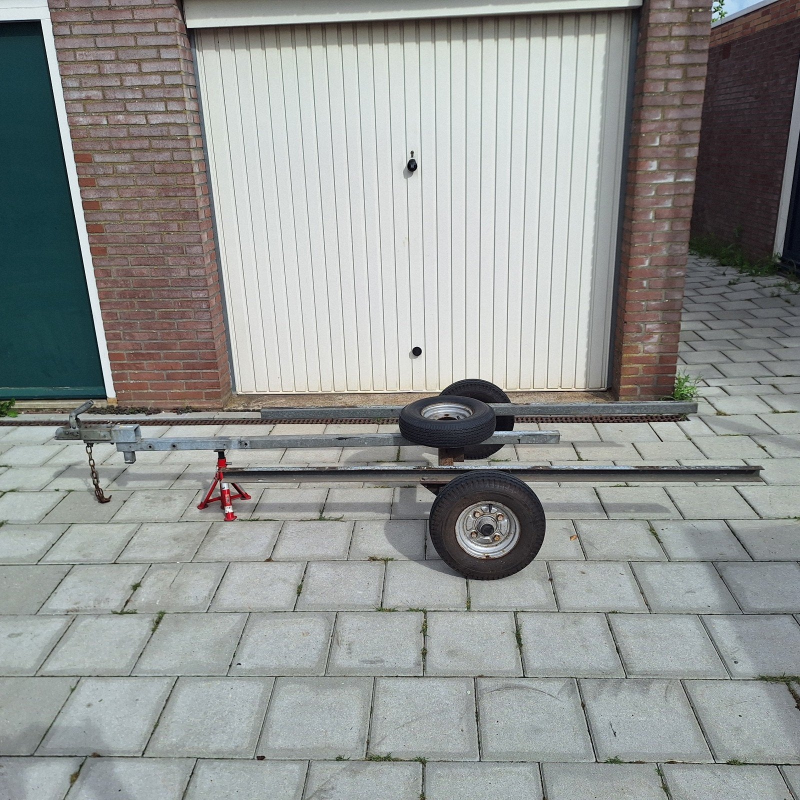 te koop klein aanhangeronderstel met 320kg Alko as, Ophalen, Gebruikt