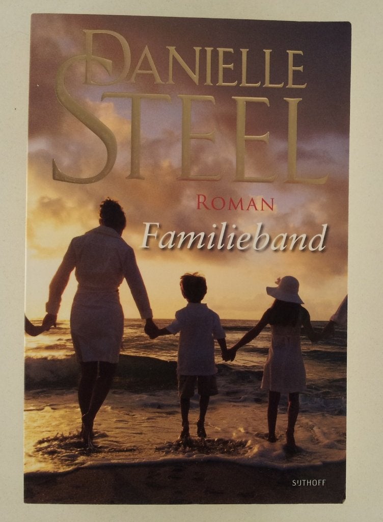 Steel, Danielle - Familieband, Verzenden, Gelezen