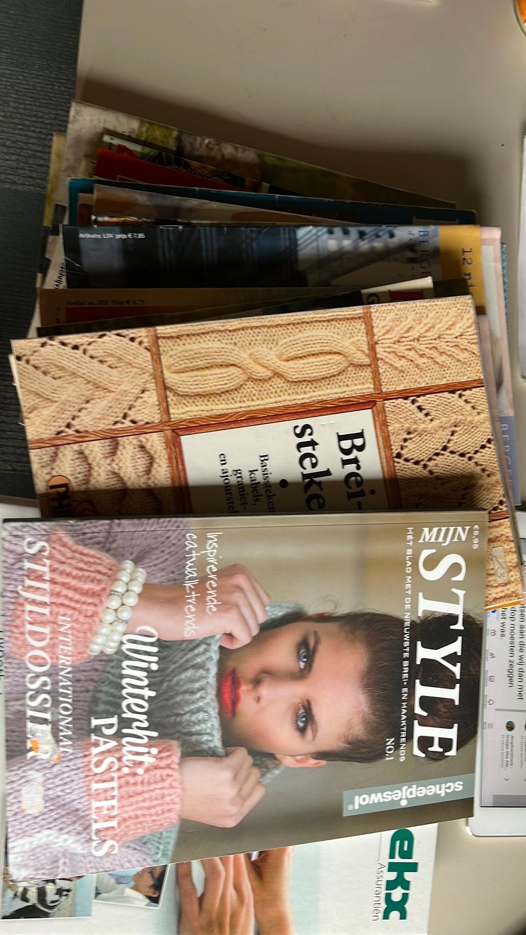 Div breiboeken met div breinaalden, Ophalen of Verzenden, Zo goed als nieuw