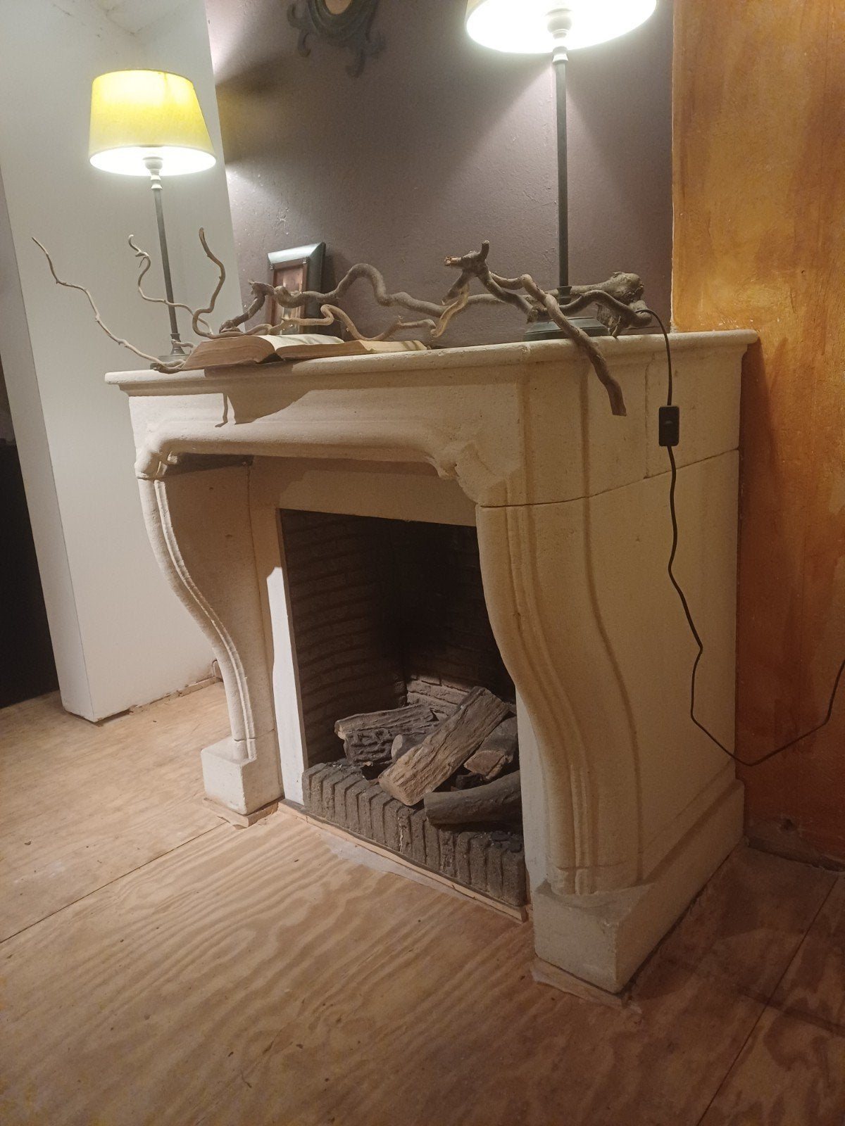 Oude zandstenen schouw, Ophalen, Gebruikt, Vrijstaande haard, Elektrische haard