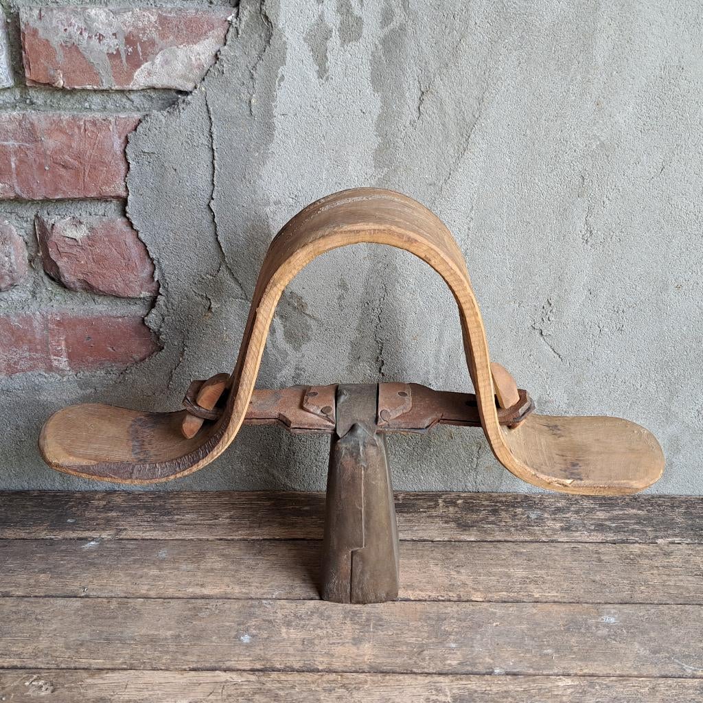Oude koebel geitenbel koperen bel aan houten houder *Etage3*, Gebruikt, ., Ophalen of Verzenden, .