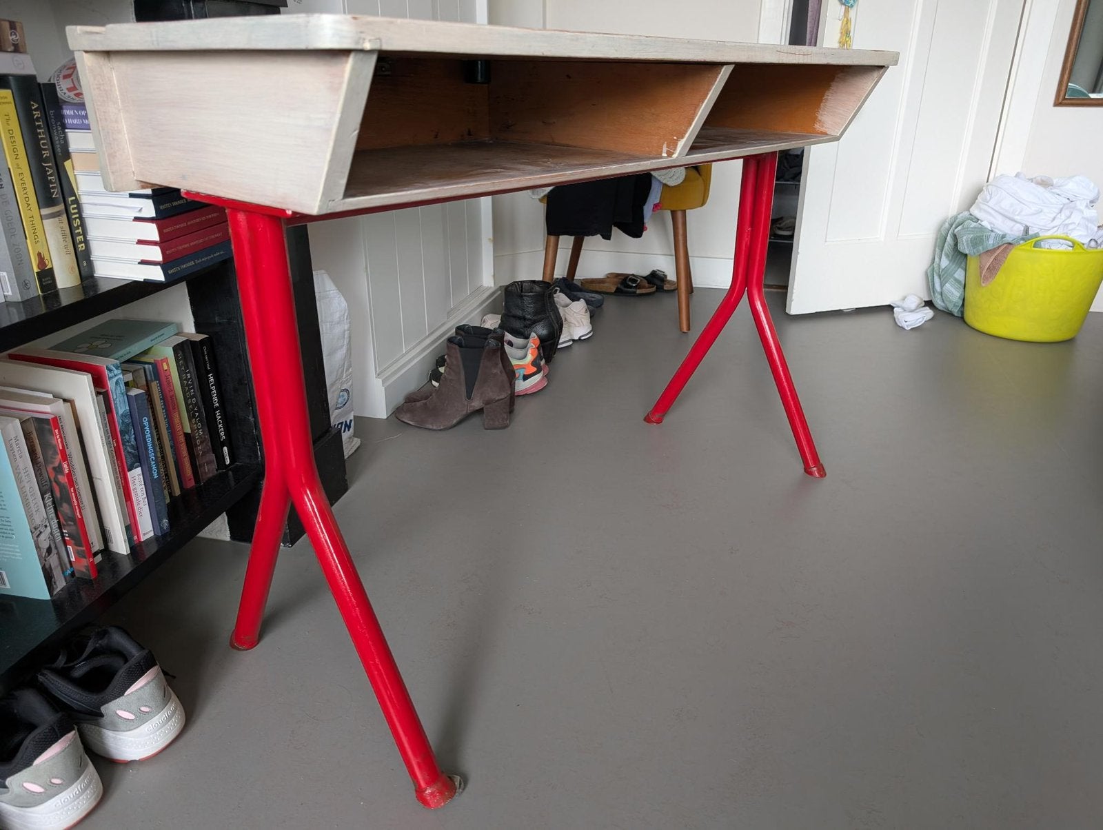 Vintage lessenaar bureau kinderkamer, Ophalen, Gebruikt, 110 cm, Hout