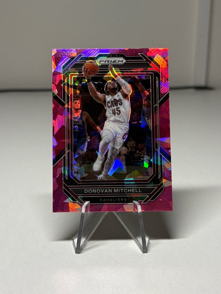 Panini Prizm NBA Donovan Mitchell pink ice Caveliers kaart, Ophalen of Verzenden, Zo goed als nieuw, Plaatje